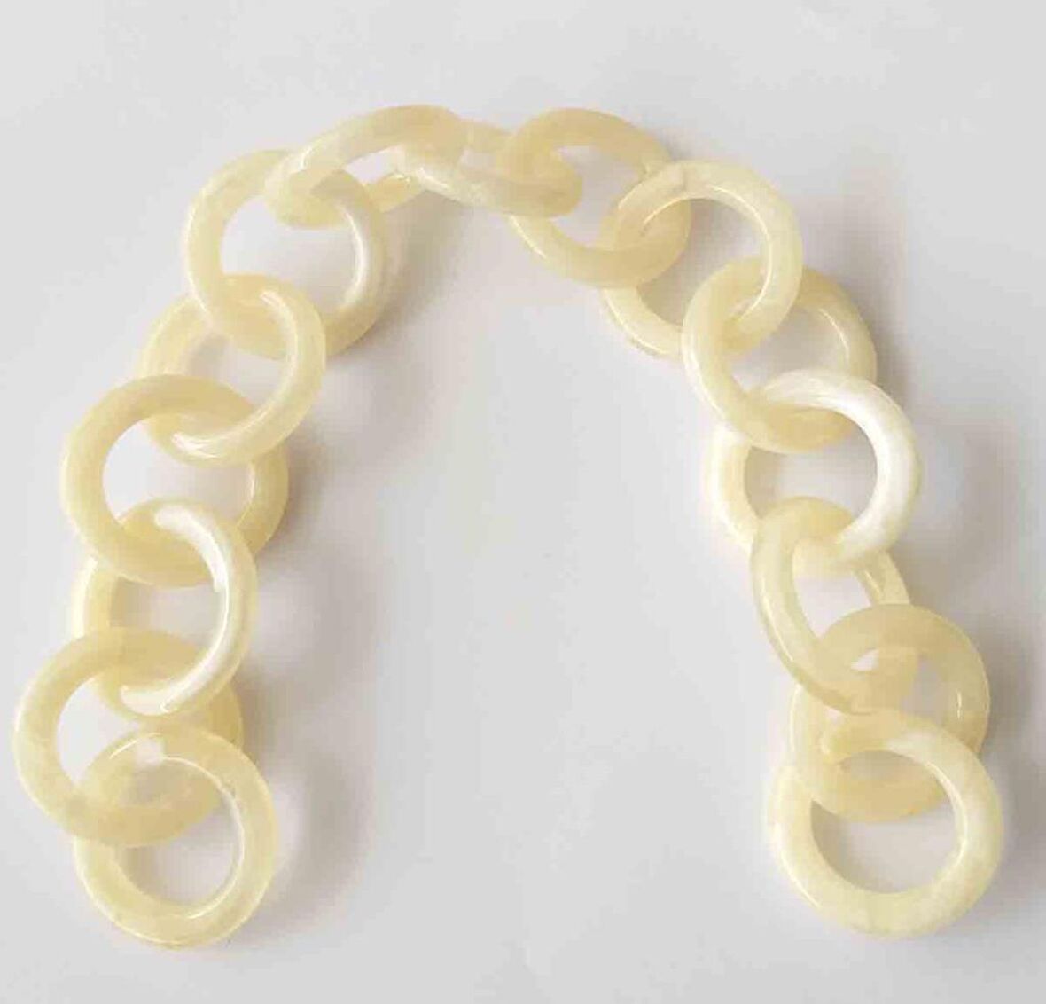 32 cm Akrilik Yuvarlak Zincir Bej