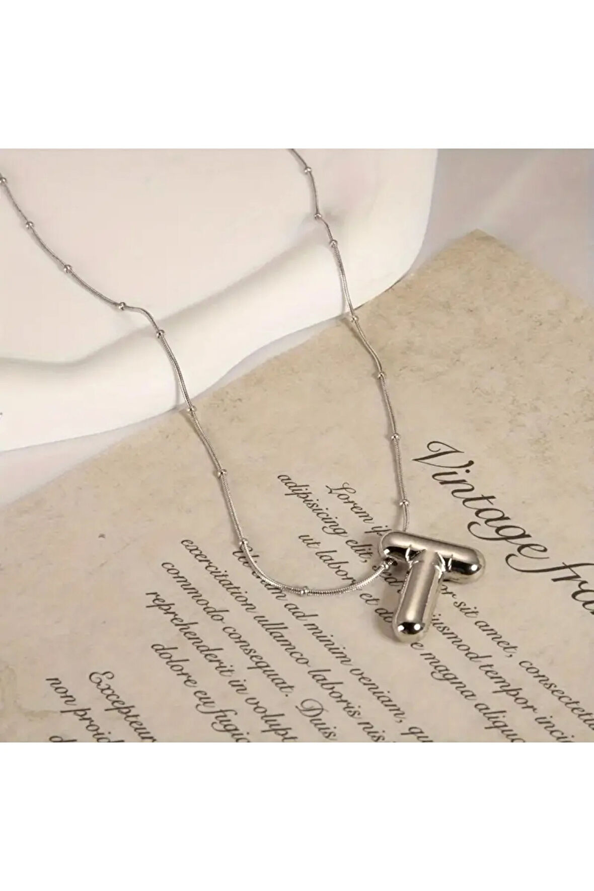 Kadın Çelik Kolye - T Harfi Balon Harf Kadın Kolye