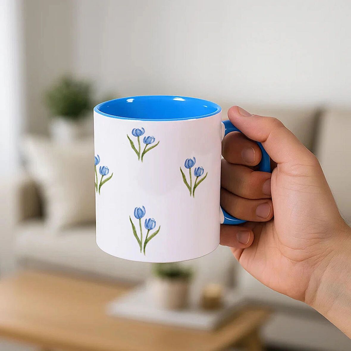 Karakter Desenli Mavi Kupa Bardak