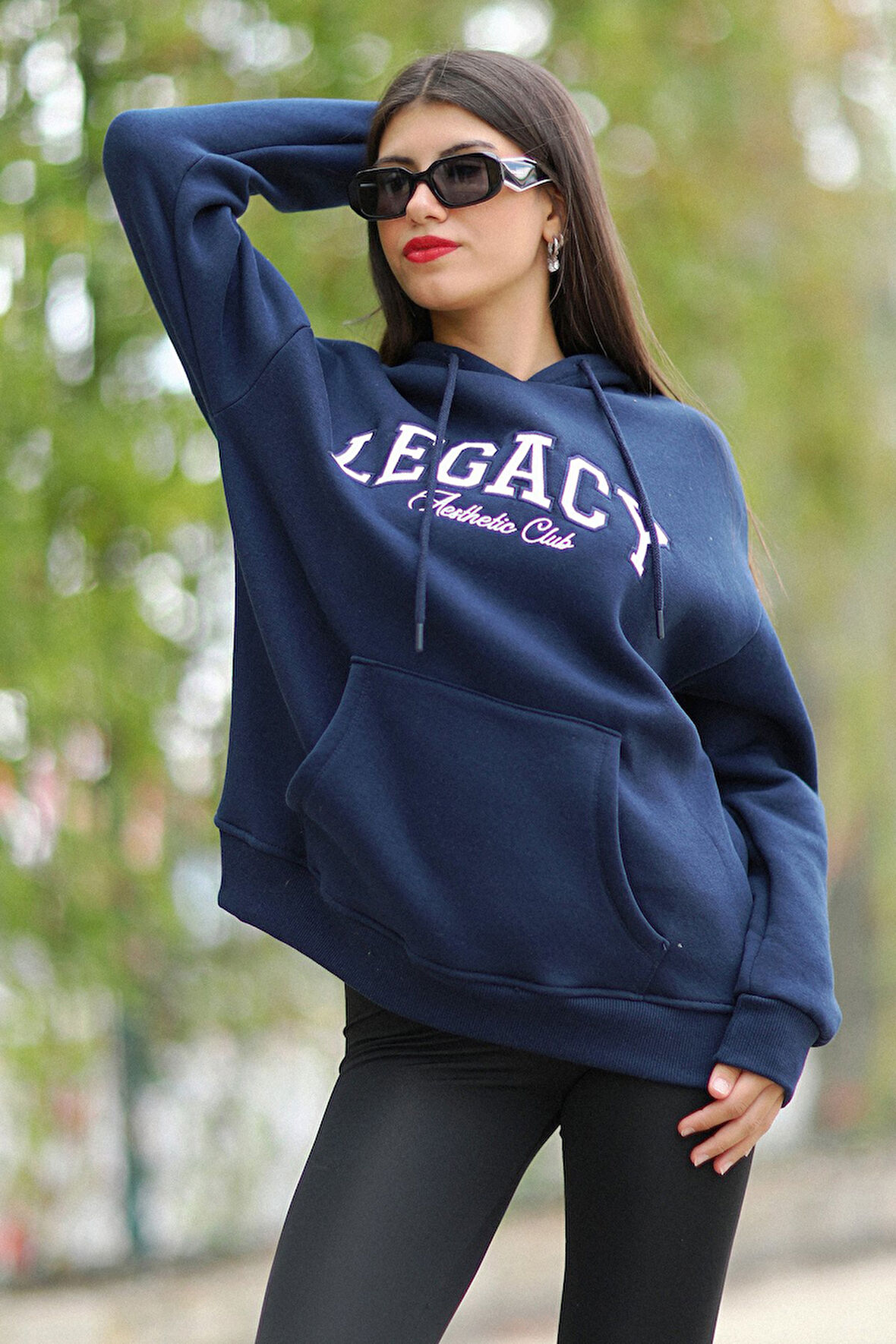 Kadın Lacivert Legacy Nakışlı Oversize Kapüşonlu Kanguru Cep Şardonlu 3İp Sweat - 2535