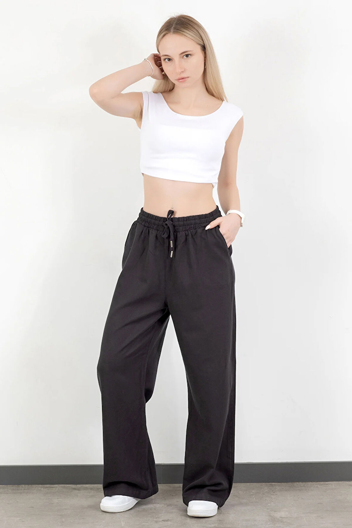 Kadın Beli Lastikli Bağcıklı Bol Paça Pantolon Siyah - 5355