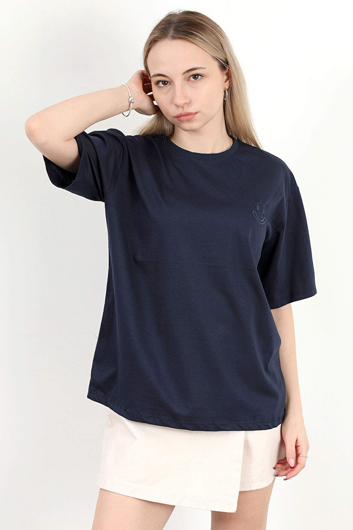 Kadın Bisiklet Yaka Smile Nakışlı Pamuklu T-Shirt Lacivert - 925018