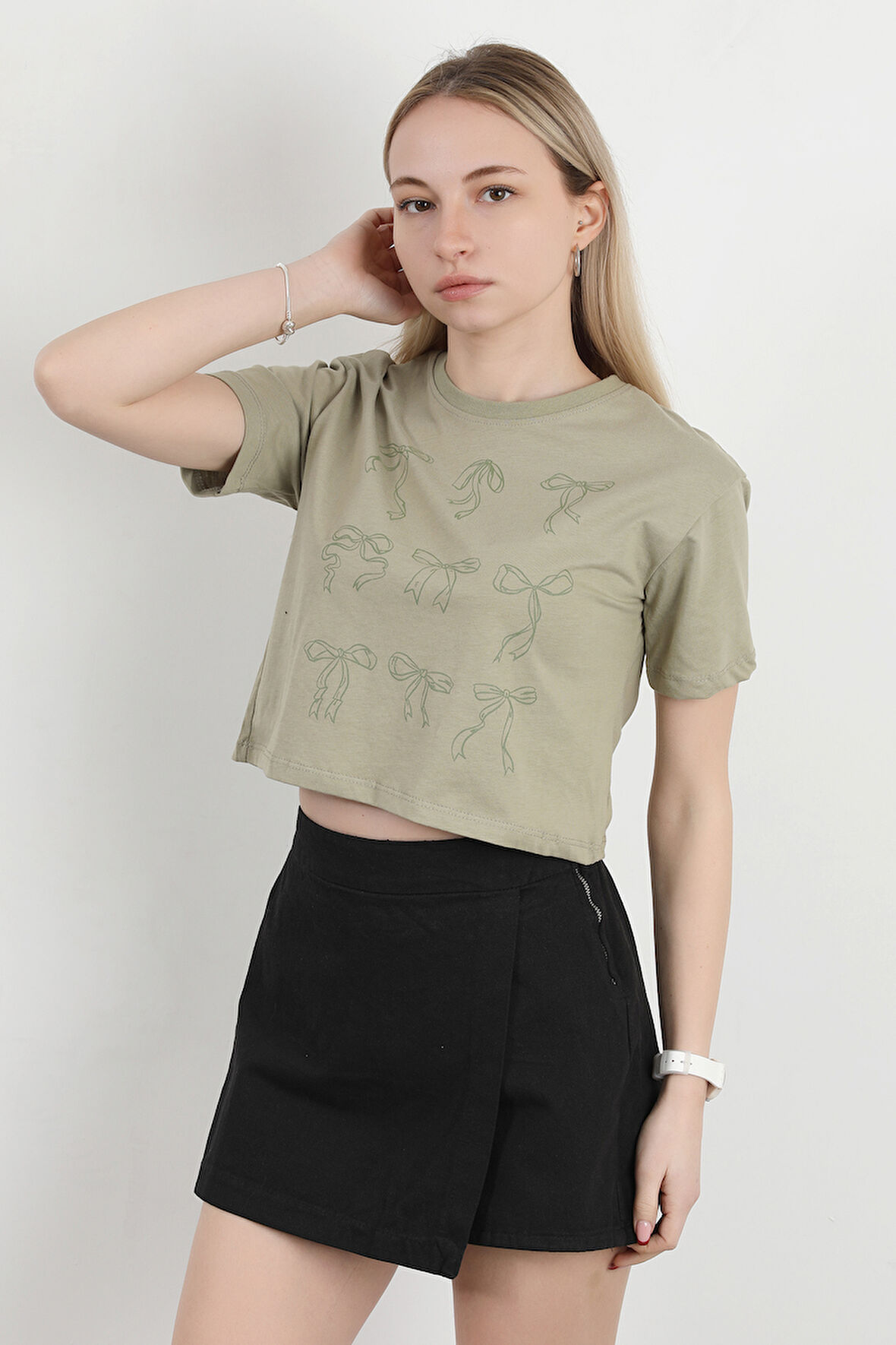 Kadın Bisiklet Yaka Fiyonk Baskılı T-Shirt Haki - 925027