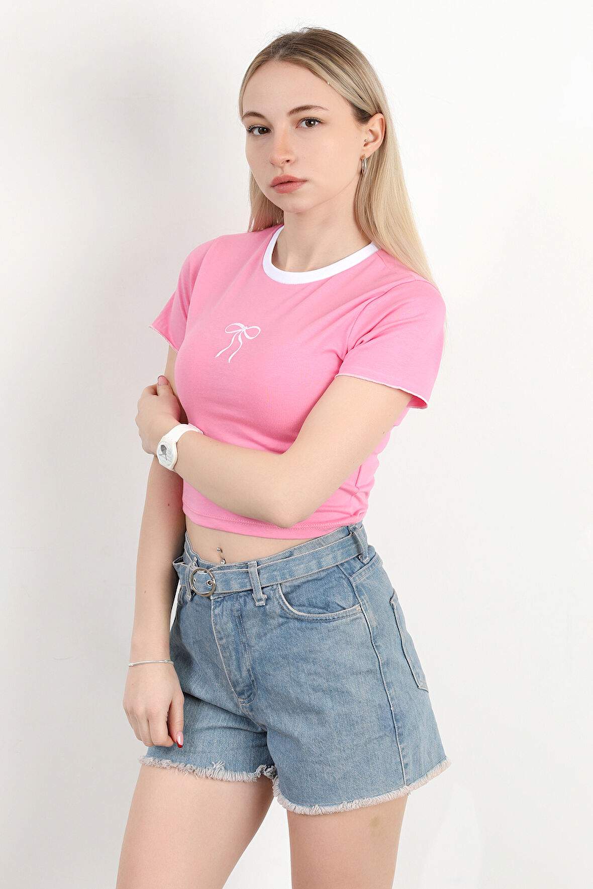 Kadın Bisiklet Yaka Fiyonk Nakışlı T-Shirt Pembe - 925052