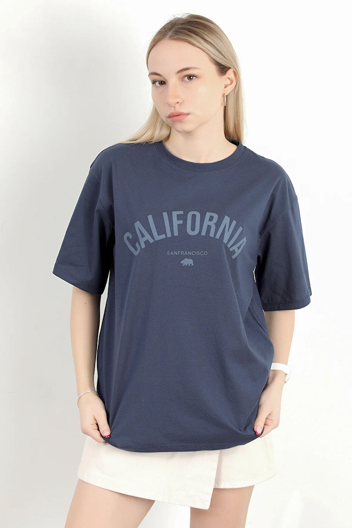 Kadın Bisiklet Yaka California Baskılı T-Shirt Lacivert - 925012