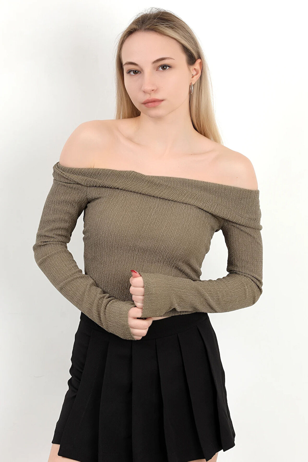 Kadın Madonna Yaka Uzun Kollu Bürümcük Bluz Haki - MS0000589