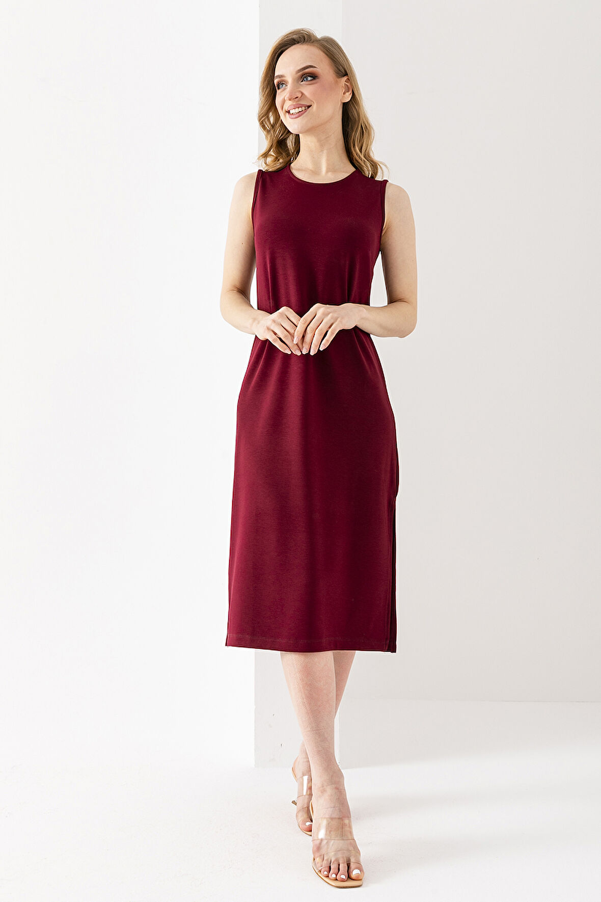 Kadın Bisiklet Yaka Kolsuz Yırtmaçlı Elbise Bordo - 25Y 6267