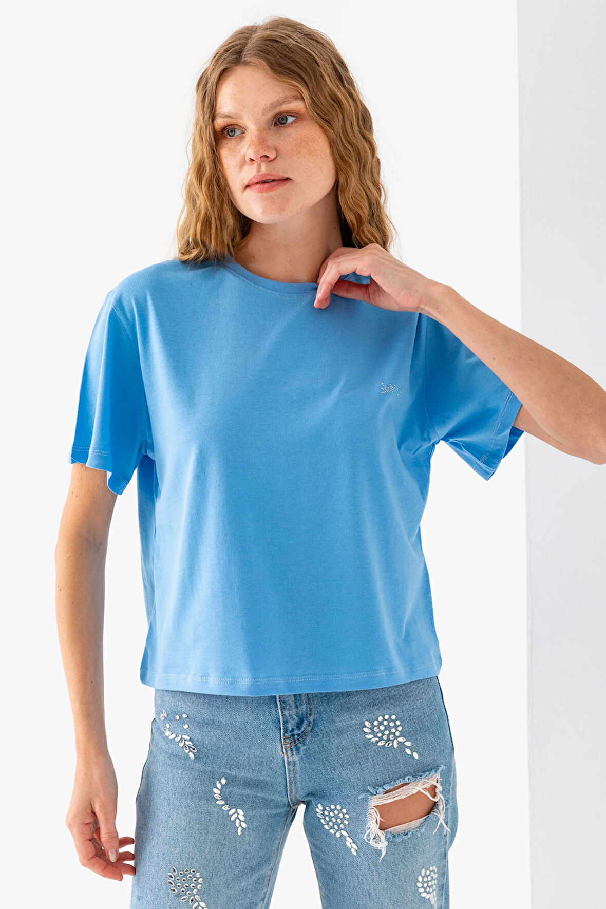Kadın Bisiklet Yaka Taş Baskılı Pamuklu T-Shirt Mavi - 925023