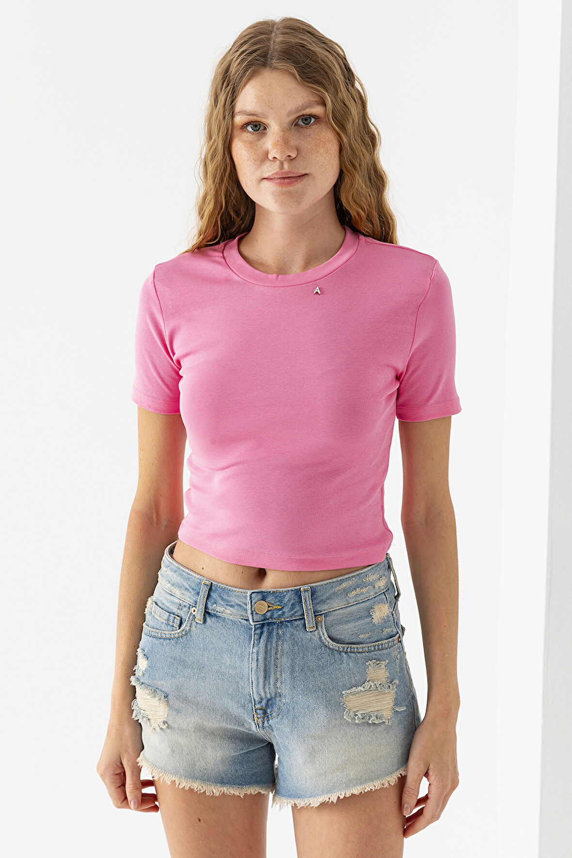 Kadın Bisiklet Yaka A Aksesuarlı Crop T-Shirt Pembe - 25792