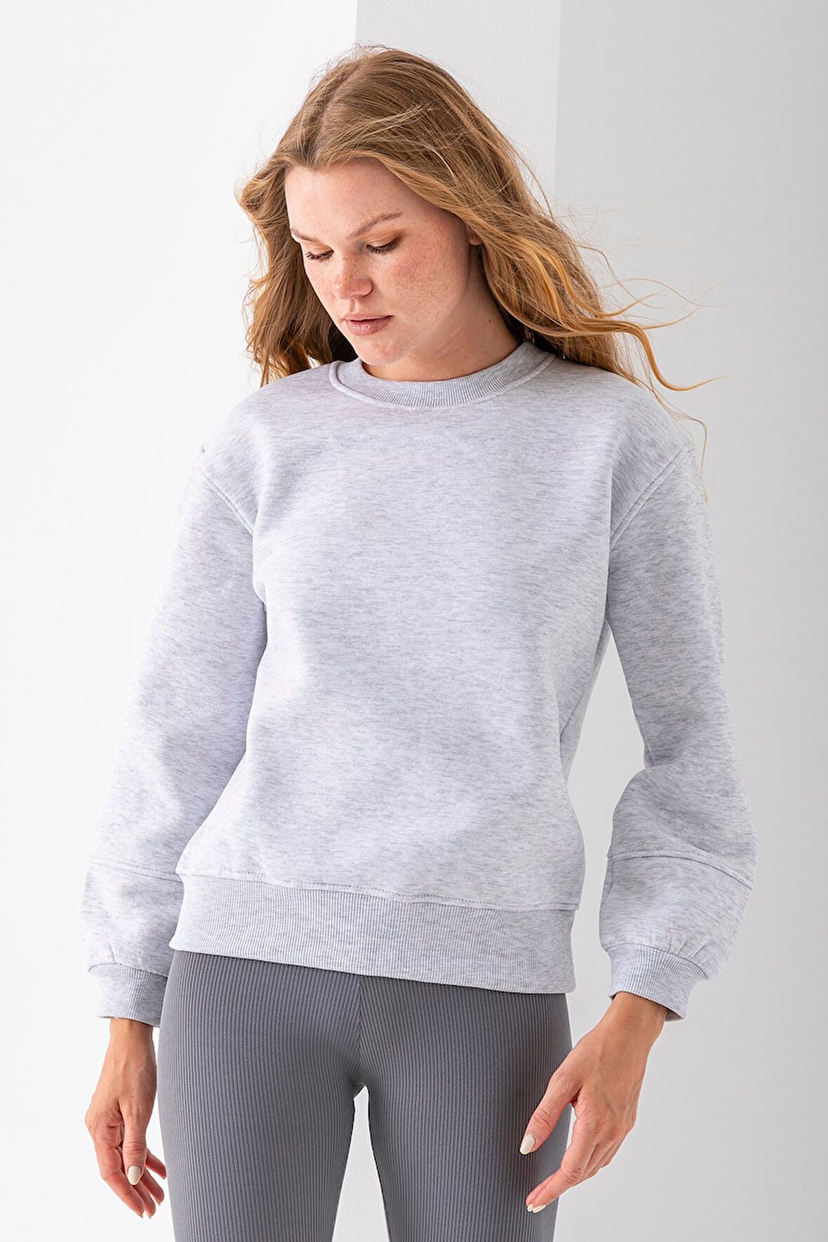 Kadın Bisiklet Yaka Kol Parçalı 3İp Şardonlu Sweatshirt Gri - 2513