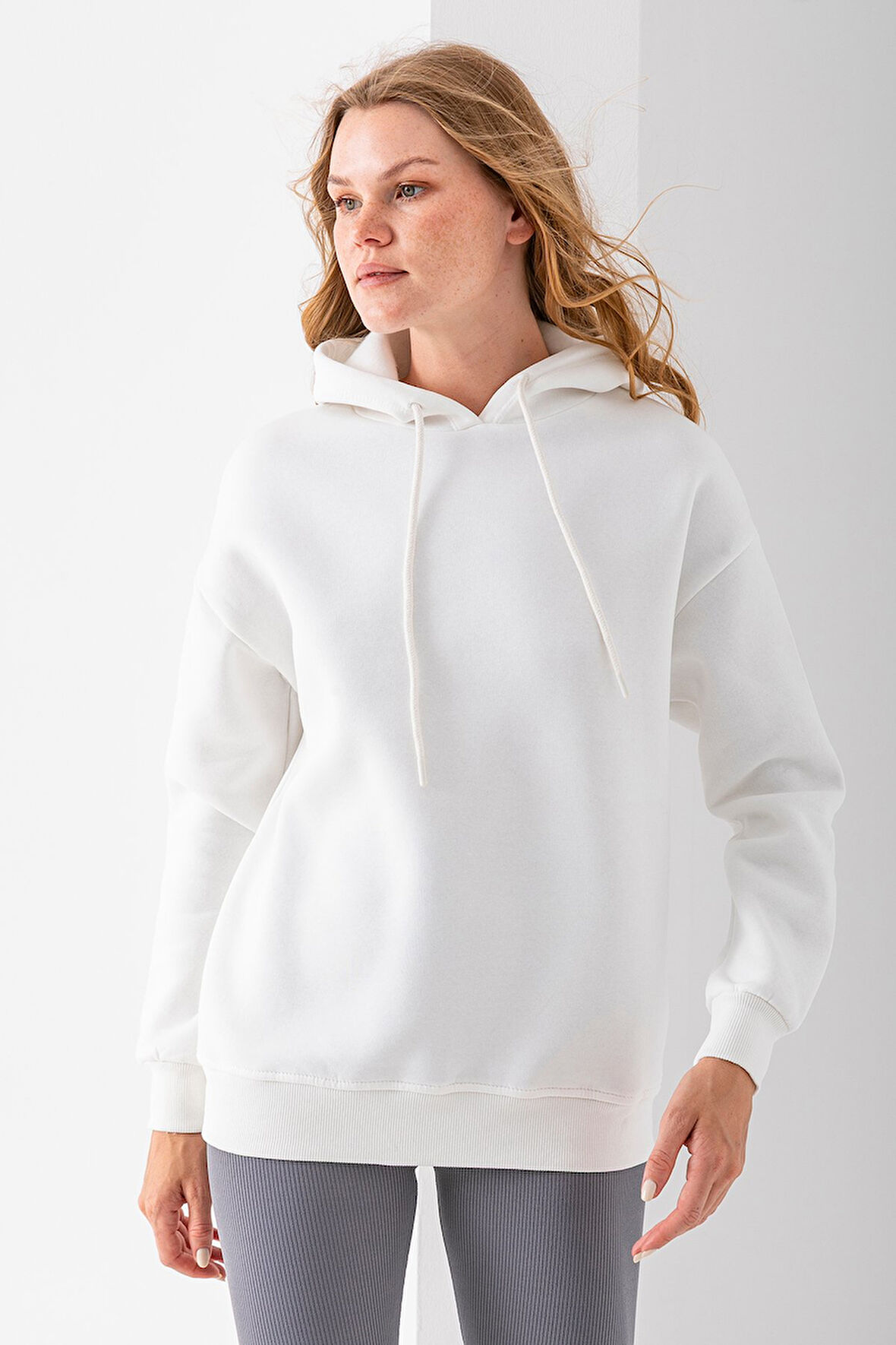 Kadın Kapüşonlu Basic 3İp Sweatshirt Beyaz - 2604
