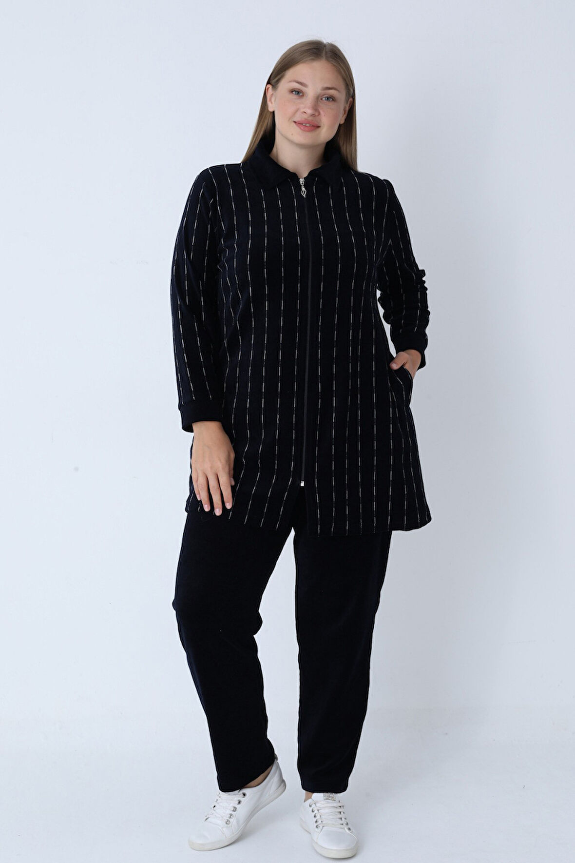 Kadın Büyük Beden Lacivert Çizgi Desenli Fermuarlı Cepli Pamuklu Kadife Alt-Üst Takım