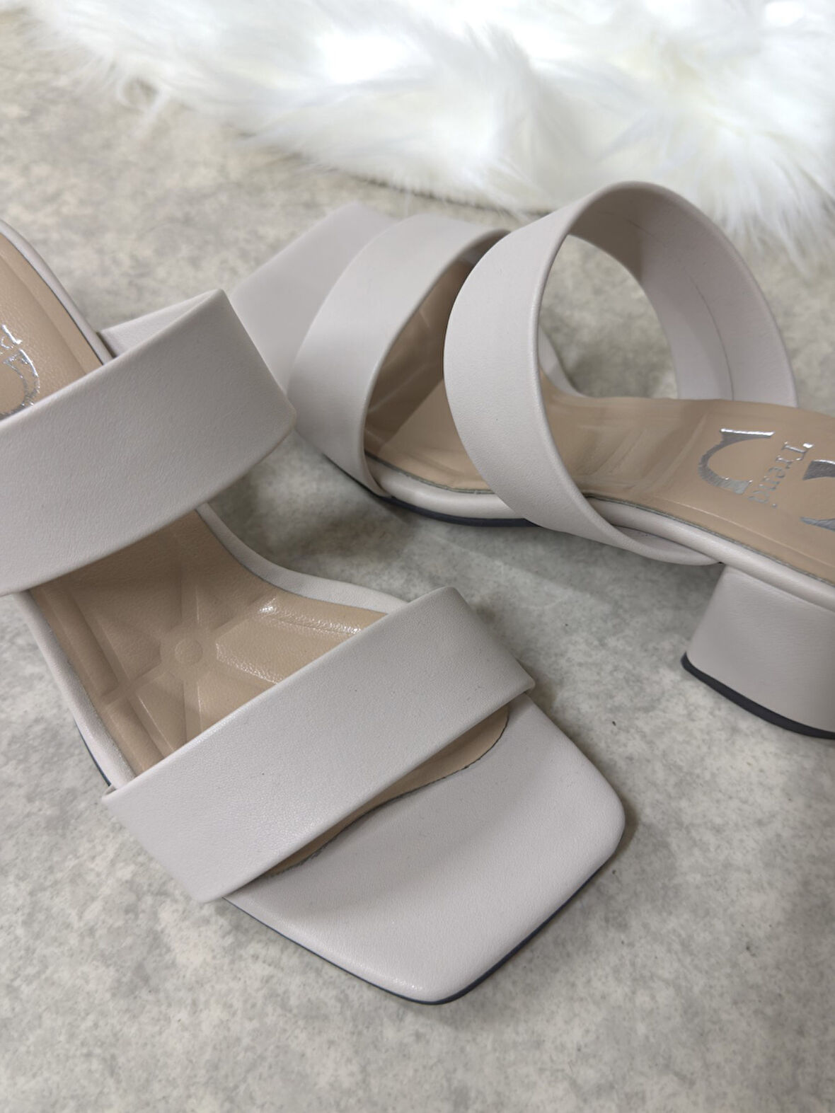 Günlük Kadın Terlik Çift Bantlı Kalın Topuklu Küt Burunlu Sade Rahat Yumuşak Tabanlı  271