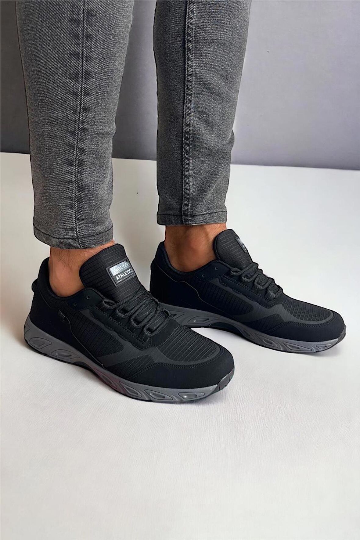 Erkek Spor Ayakkabı SİYAH - FÜME