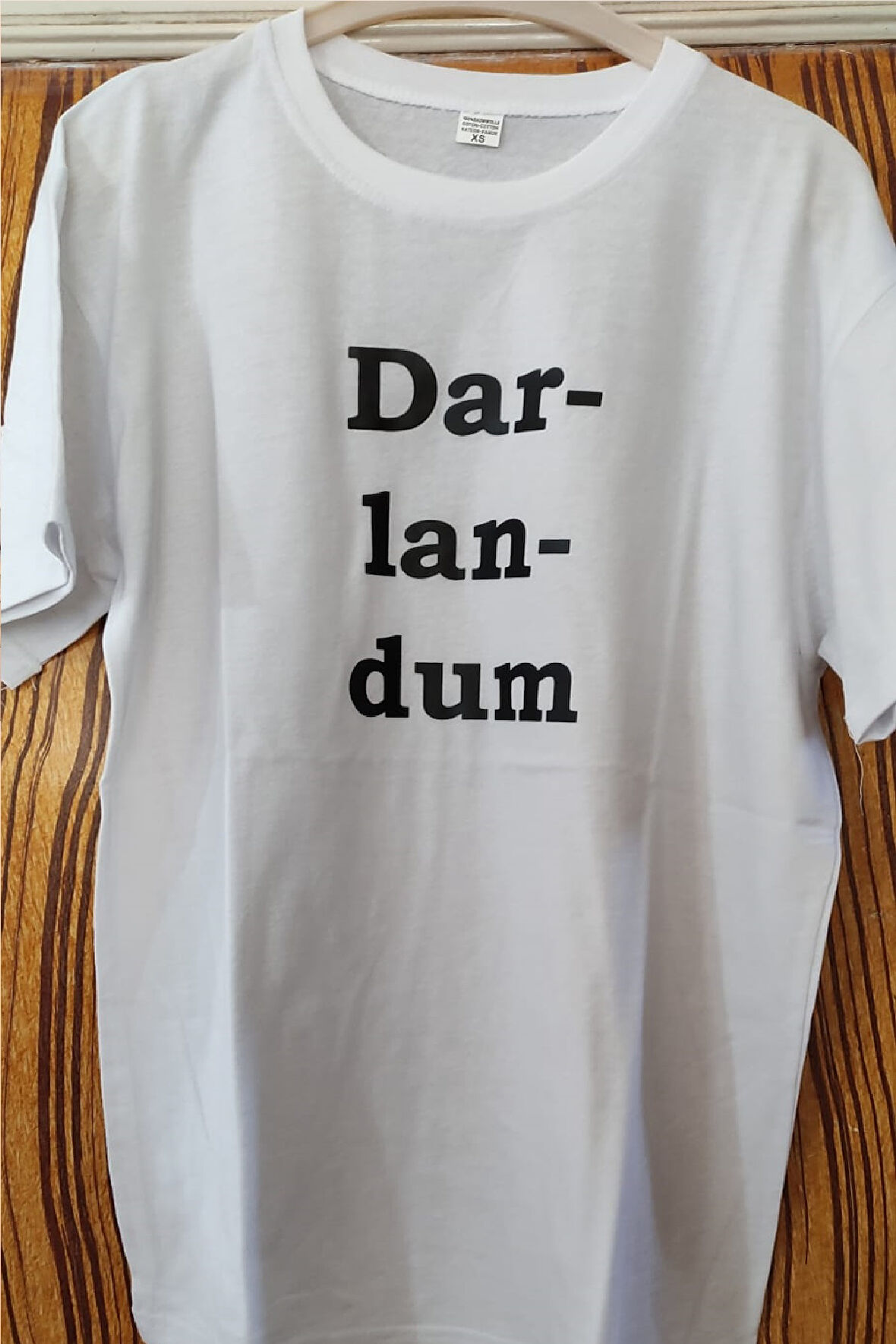 Darlandum Baskılı Pamuklu Likralı T-shirt (Siyah Yazılı Beyaz) M Beden