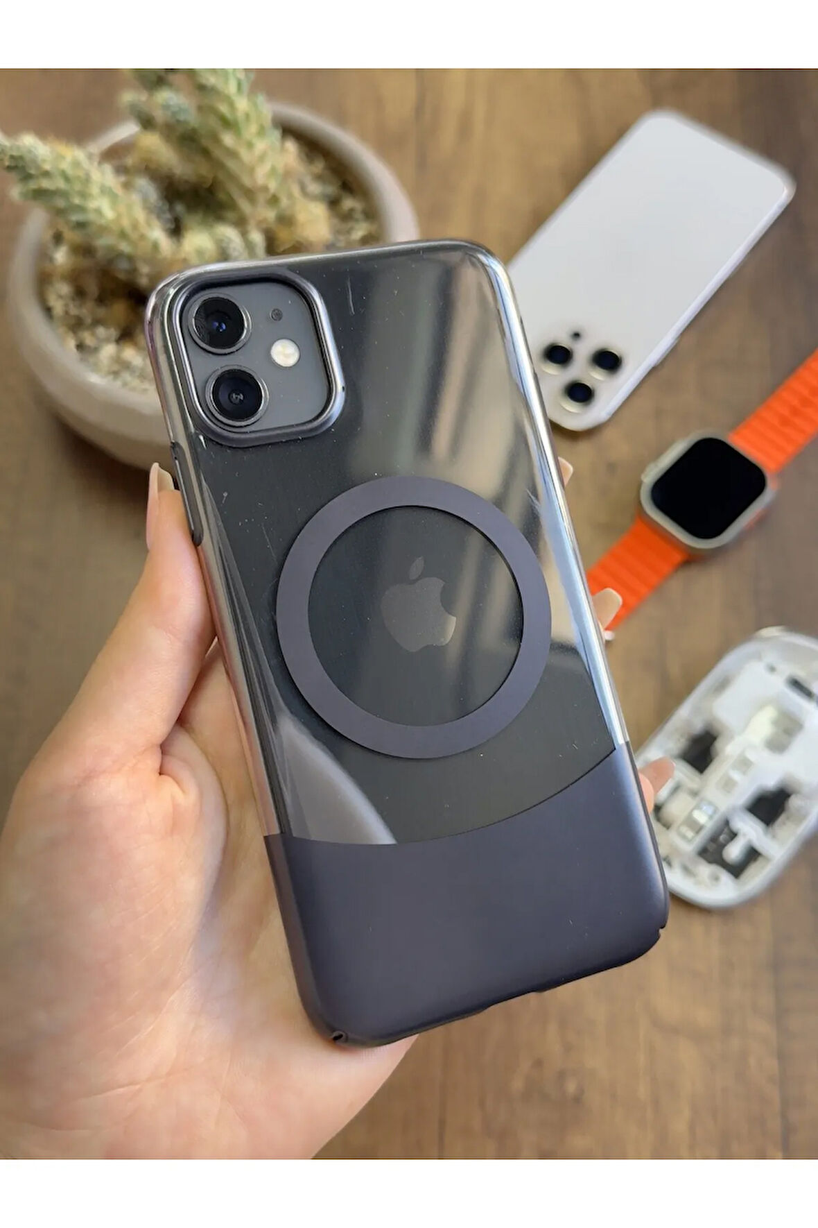 iPhone 11 Magsafe Uyumlu Mika Sararmaz Kılıf SooCase720