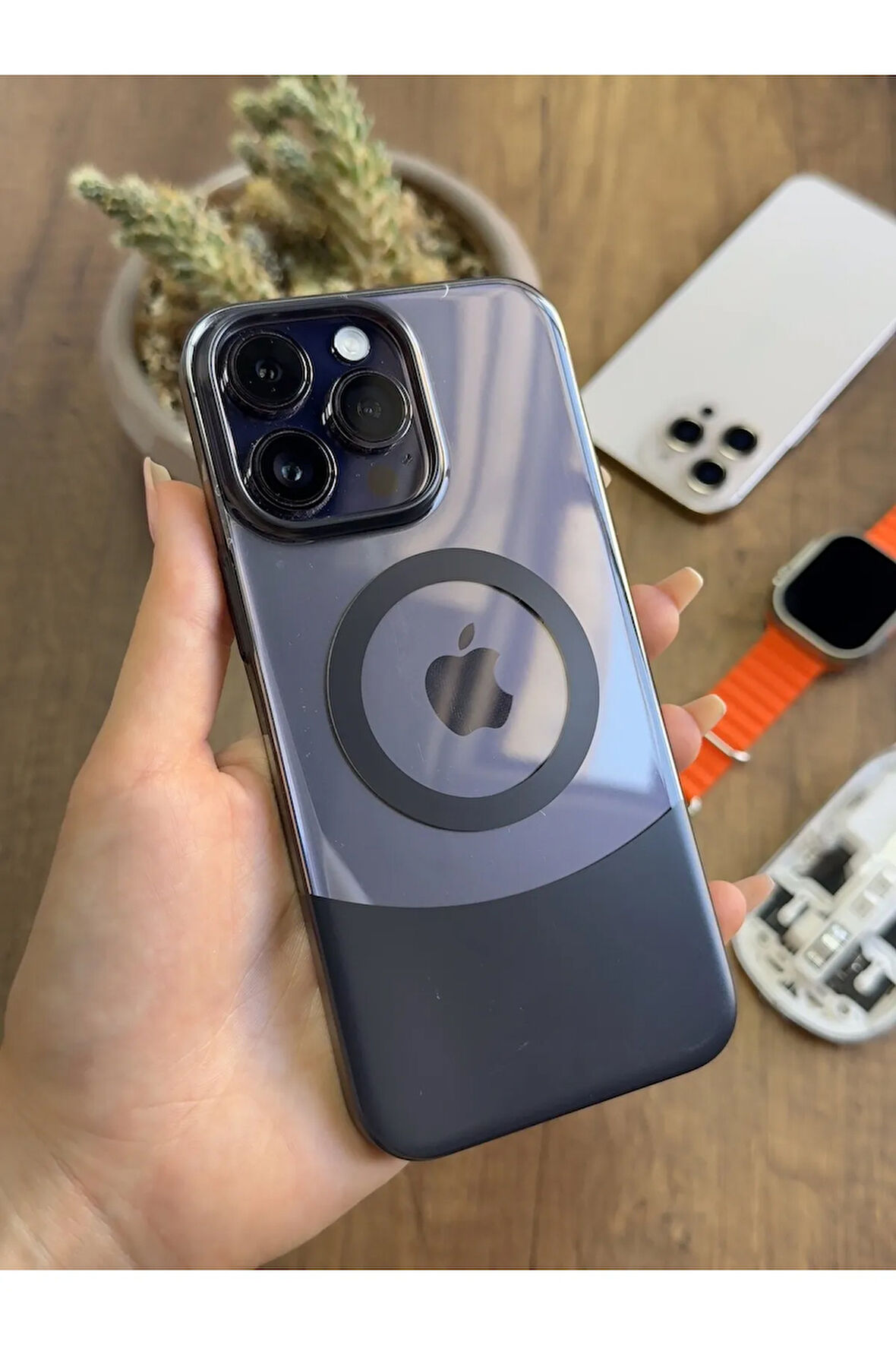 iPhone 14 Pro Max Magsafe Uyumlu Mika Sararmaz Kılıf SooCase720