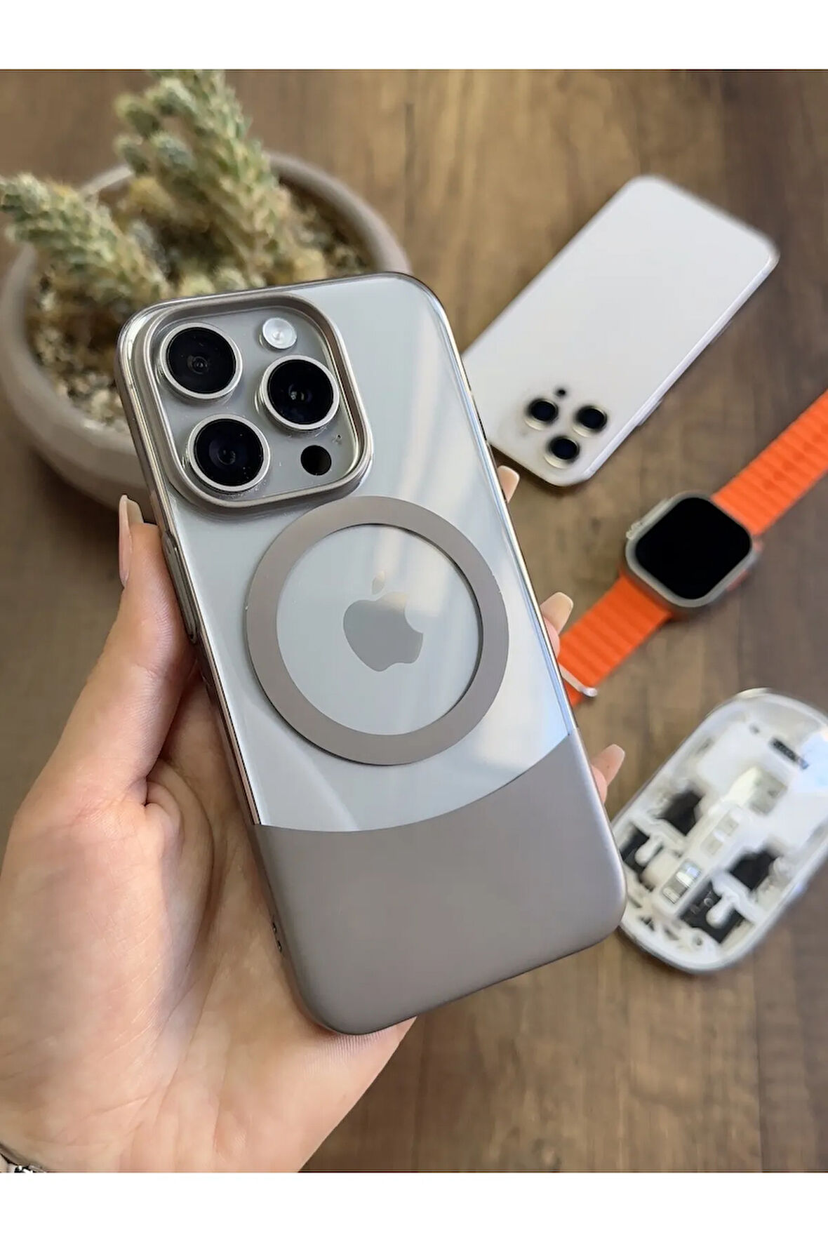 iPhone 15 Pro Magsafe Uyumlu Mika Sararmaz Kılıf SooCase720