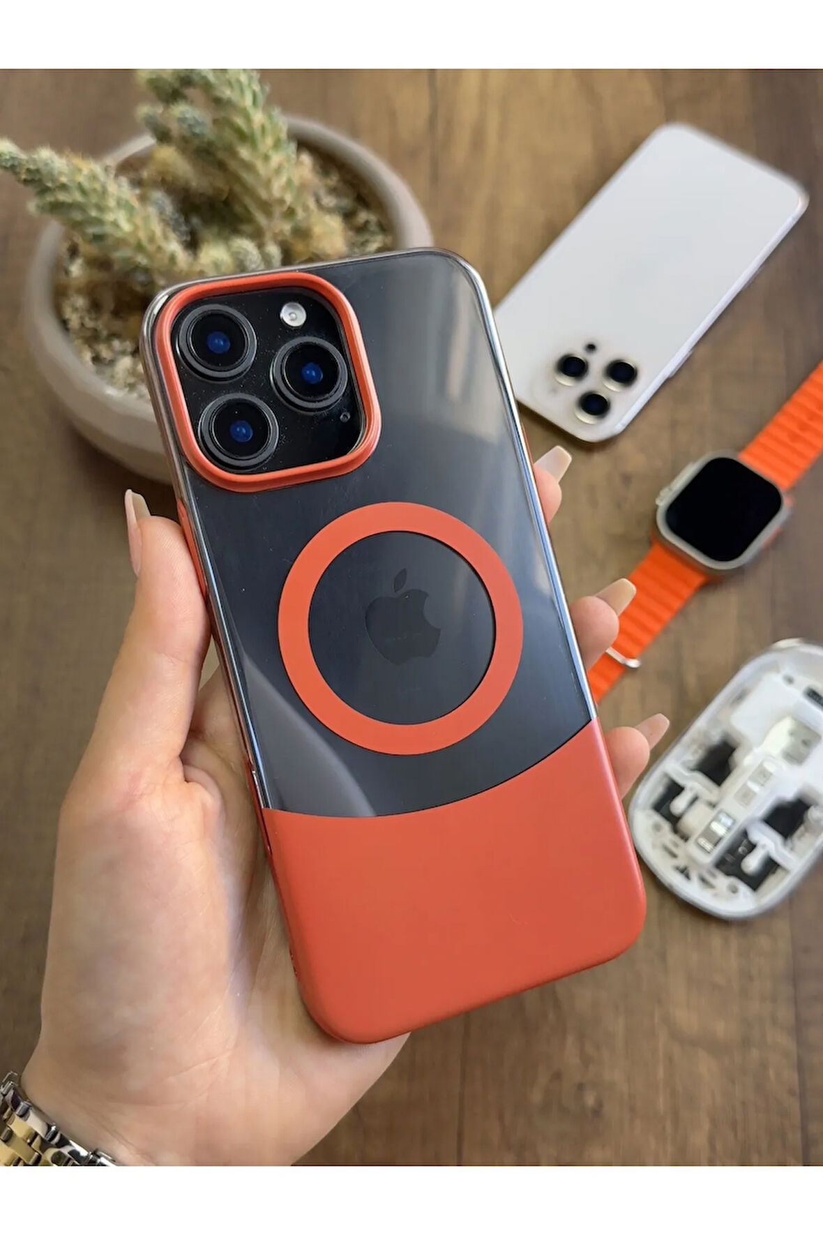 iPhone 16 Pro Max Magsafe Uyumlu Mika Sararmaz Kılıf SooCase720