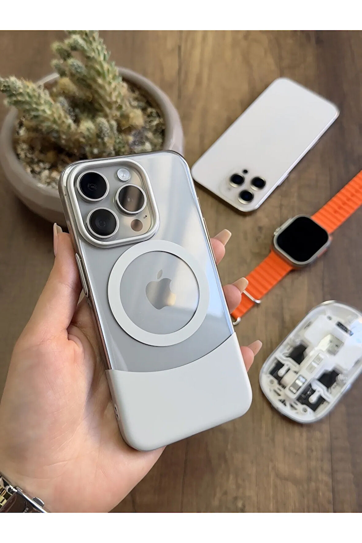 iPhone 16 Pro Magsafe Uyumlu Mika Sararmaz Kılıf SooCase720