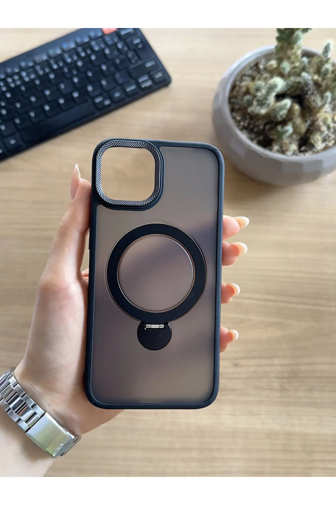 iPhone 11 Standlı Ve MagSafe Kılıf Soocase622