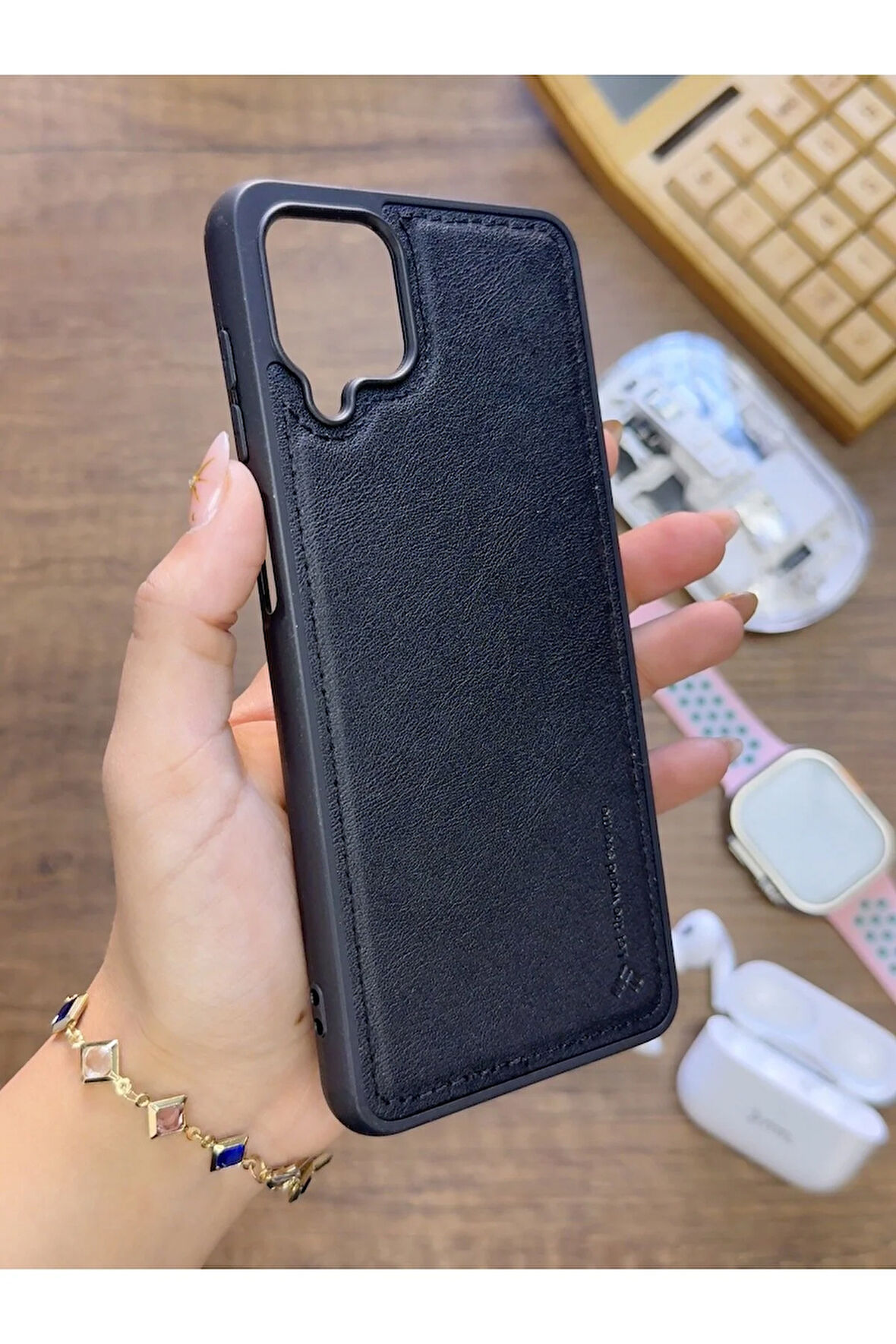 Samsung Galaxy A12 Uyumlu Premium Deri Dokulu Darbelere Karşı Dayanıklı Nazal Silikon Kılıf