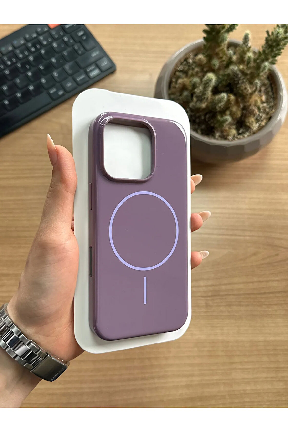 iPhone 16 Pro Animasyonlu Stylus Silikon Kılıf