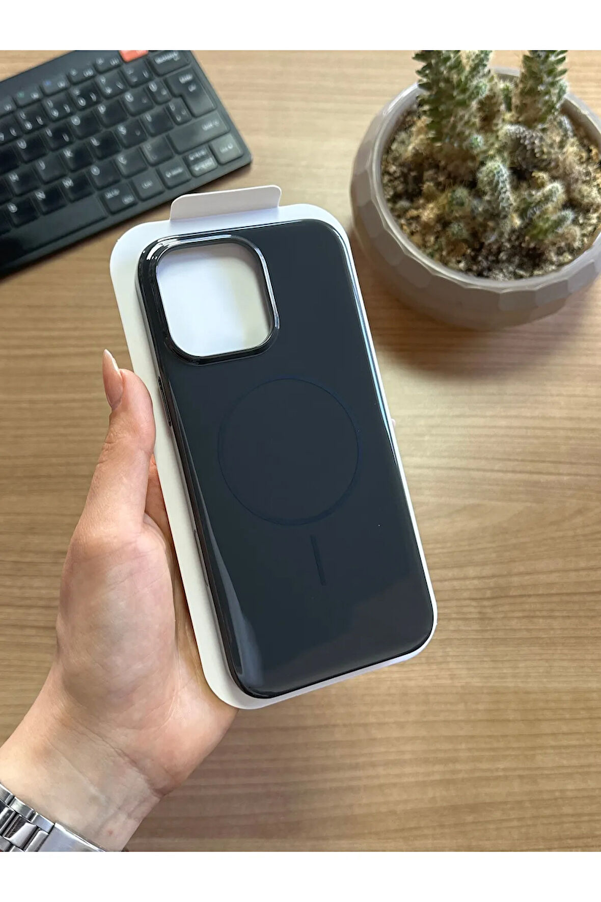 iPhone 16 Pro Max Animasyonlu Stylus Silikon Kılıf