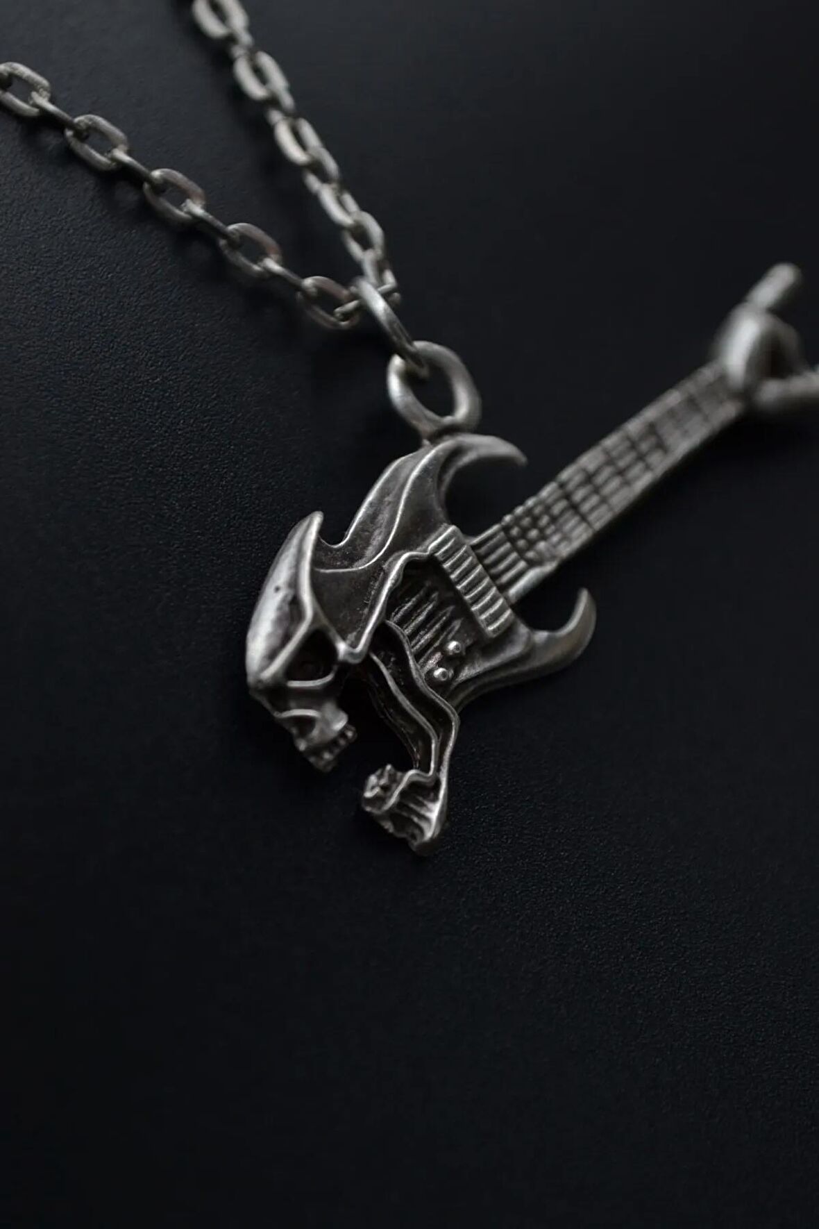 Herşey Nota Kuru Kafa Elektro Gitar Erkek Kadın Kolye 925 Ayar Gümüş Kaplama - 60 Cm Düz Zincir