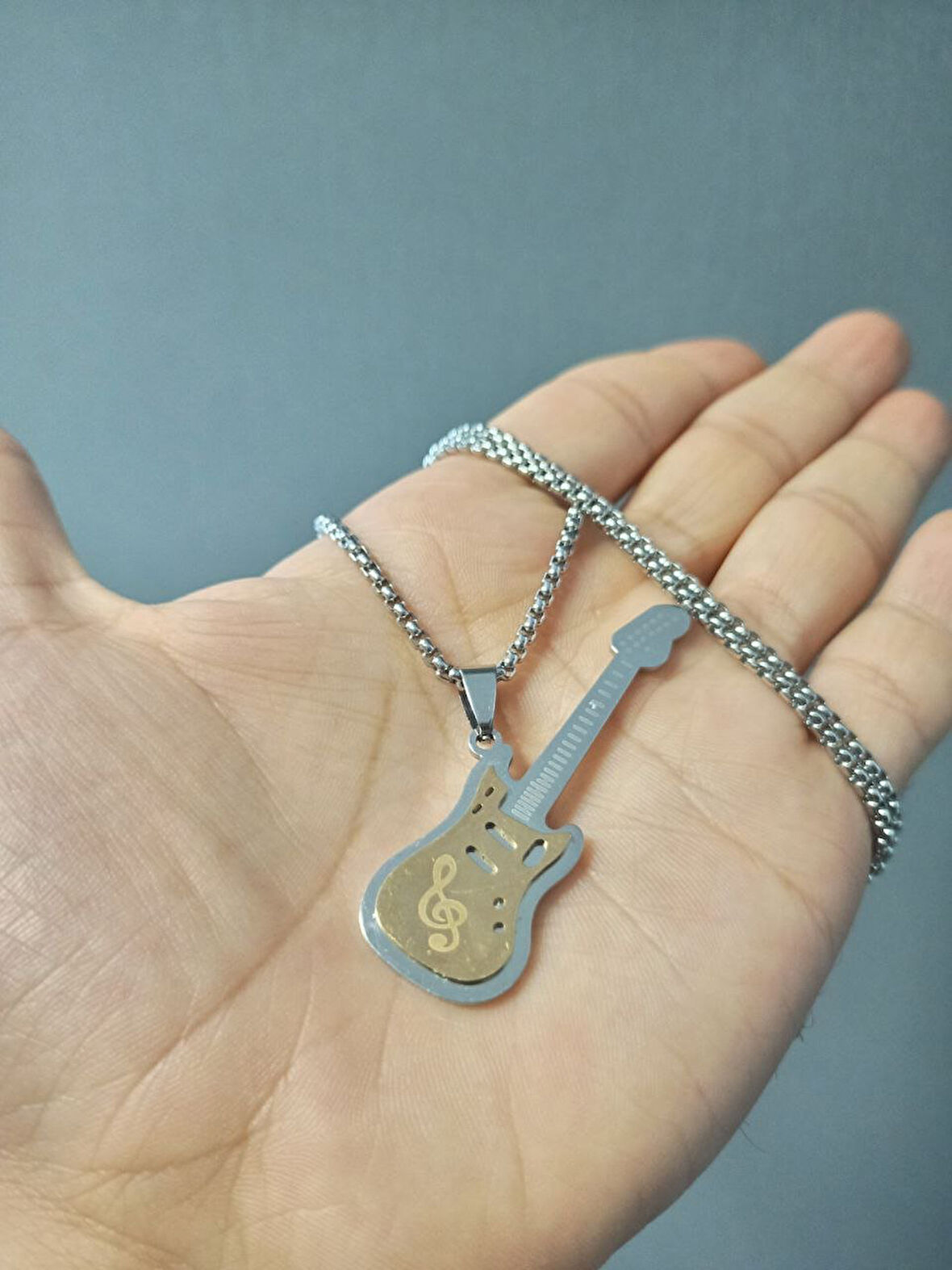 Elektro Gitar İki Katmanlı Gümüş Gold Renk 316L Paslanmaz Çelik Figür Kolye