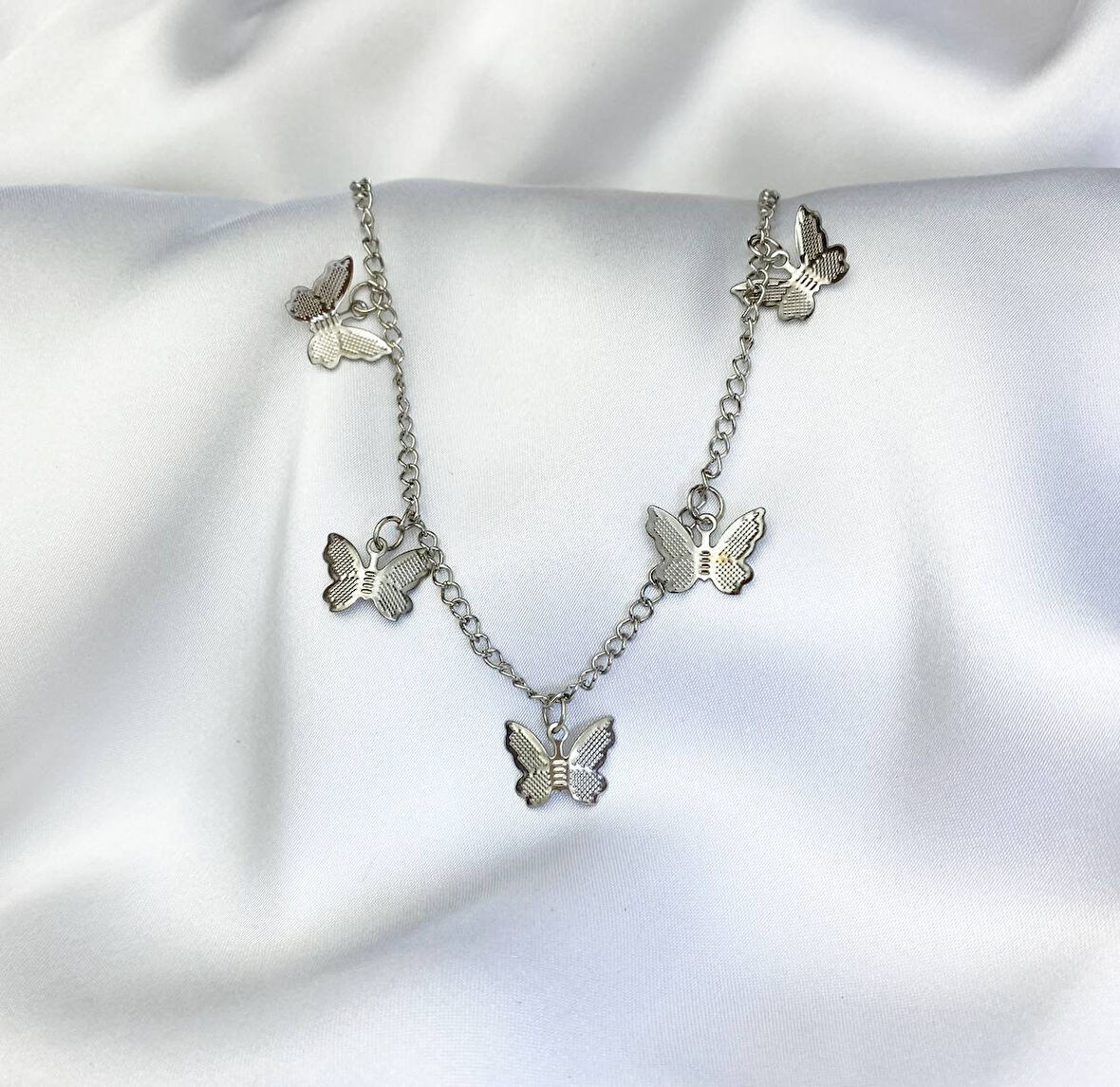 Kelebekli Zincir Kolye