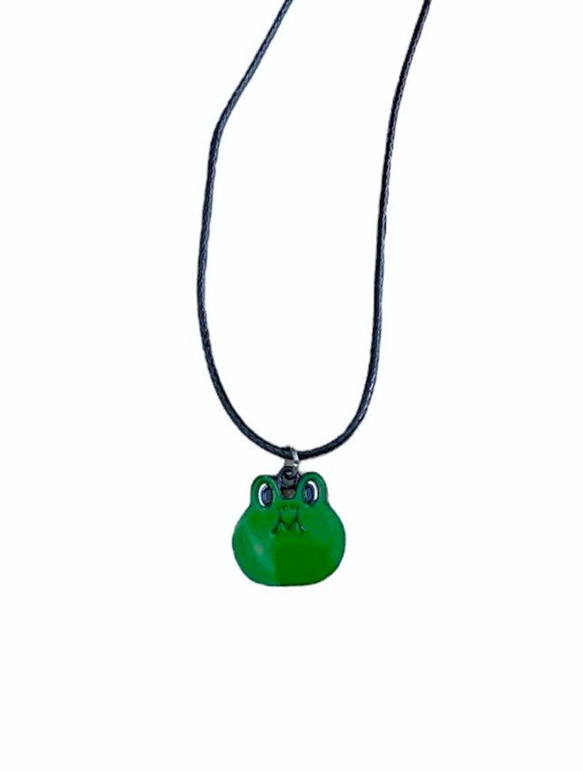 Yeşil Kurbağa Figürlü Mineli Kolye - Renkli ve Eğlenceli Tasarım