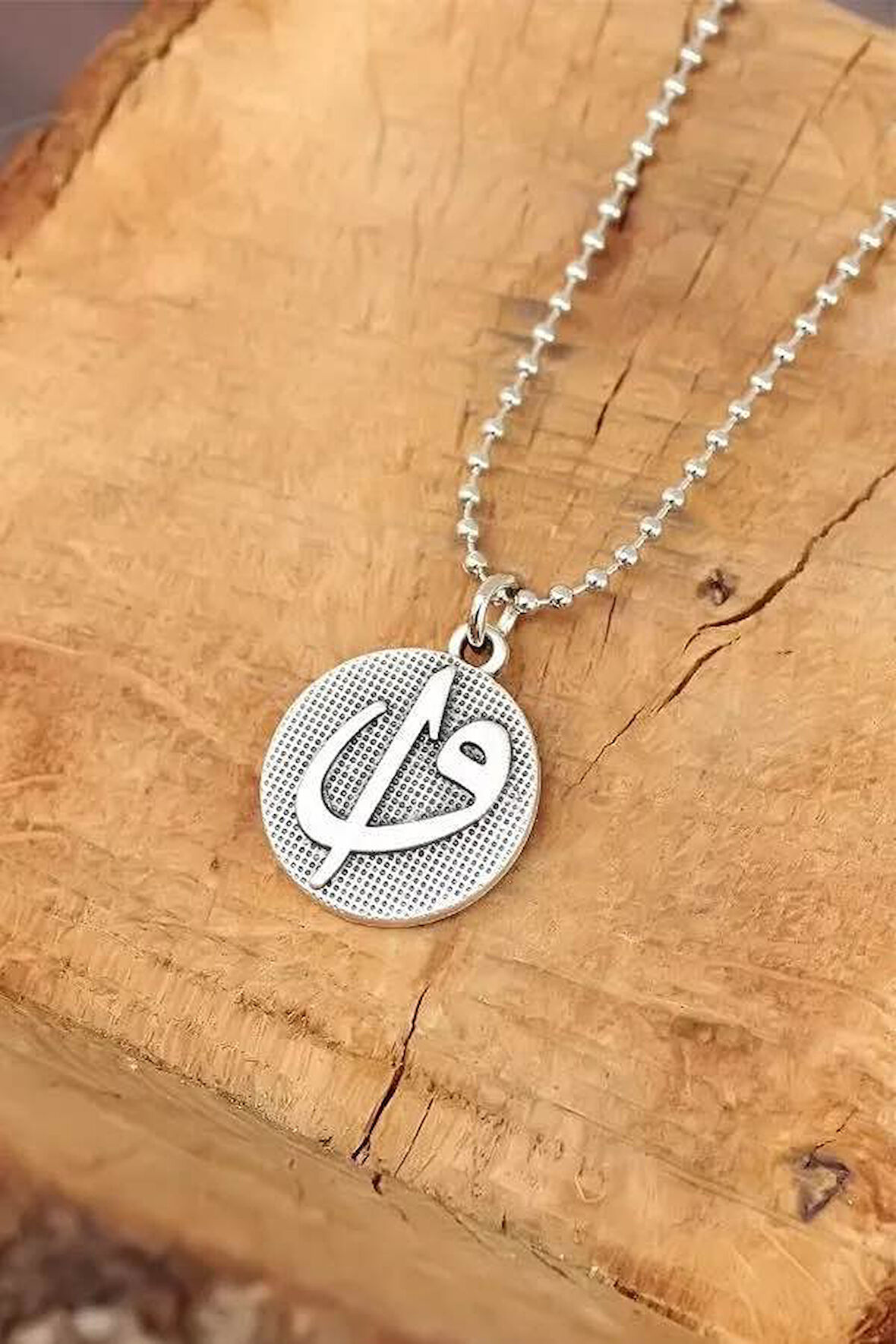 925 Ayar Kaplama Gümüş Elif Vav Zincirli Kolye
