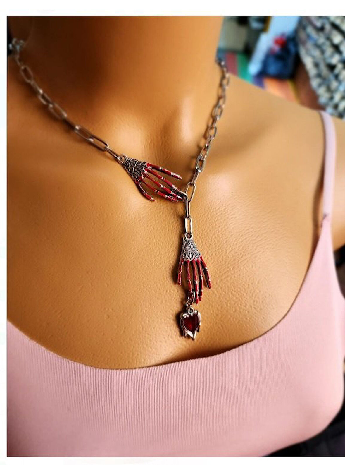 Pençe Minik Kalp Gotik Tarz Kadın Kolye Kalp Pençe Detaylı Kırmızı Gümüş Kolye