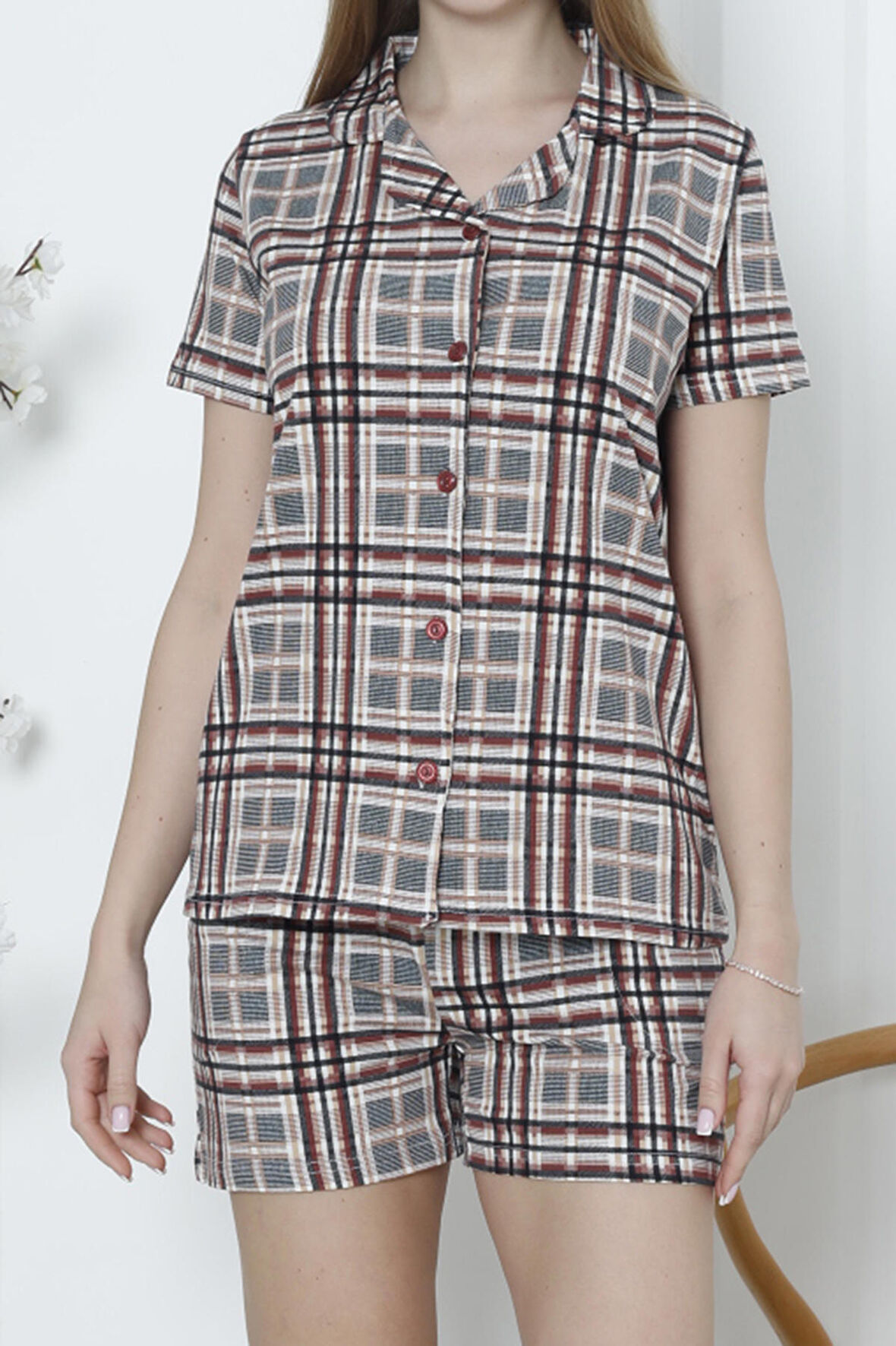 Kadın Düğmeli Şortlu Pijama Takımı Ekoseli Pamuklu Likralı Cepli MÜRDÜM