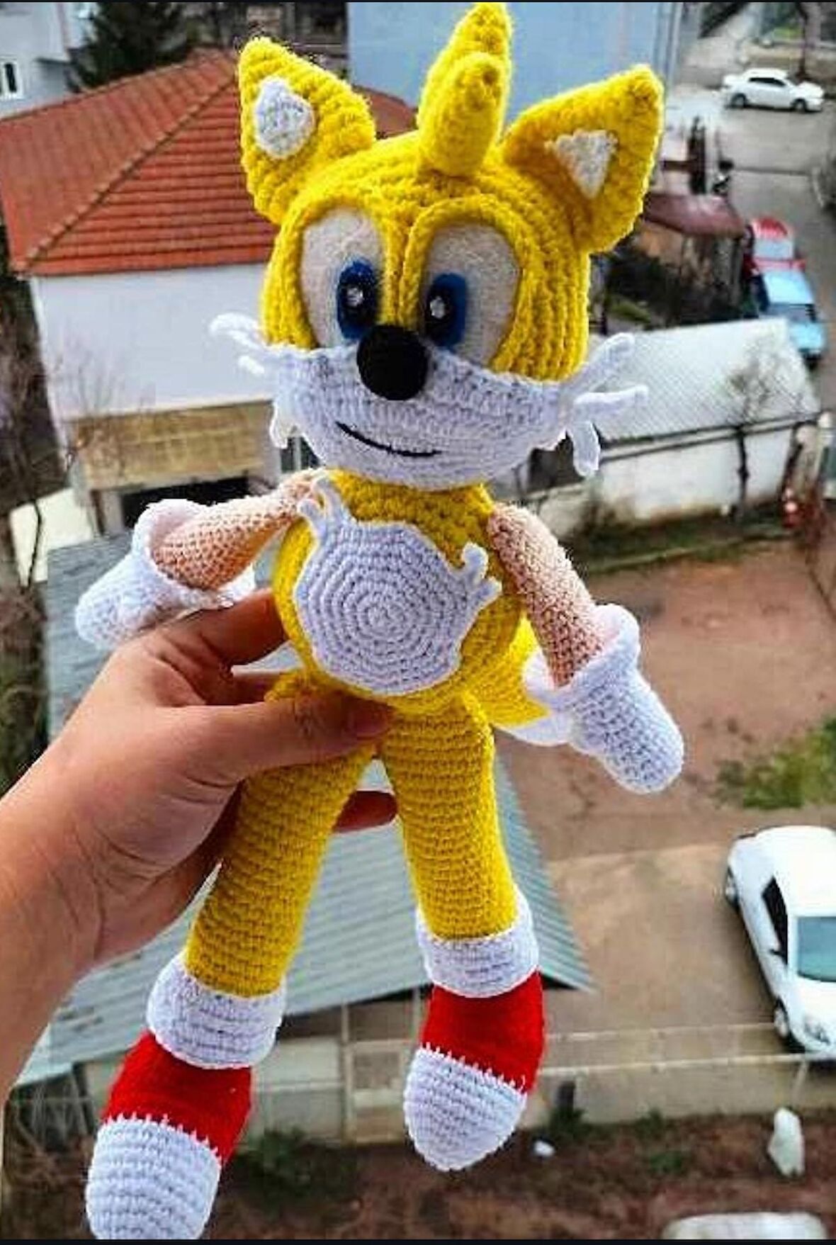 Amigurumi sarı Sonic tails oyuncağı peluş tails 