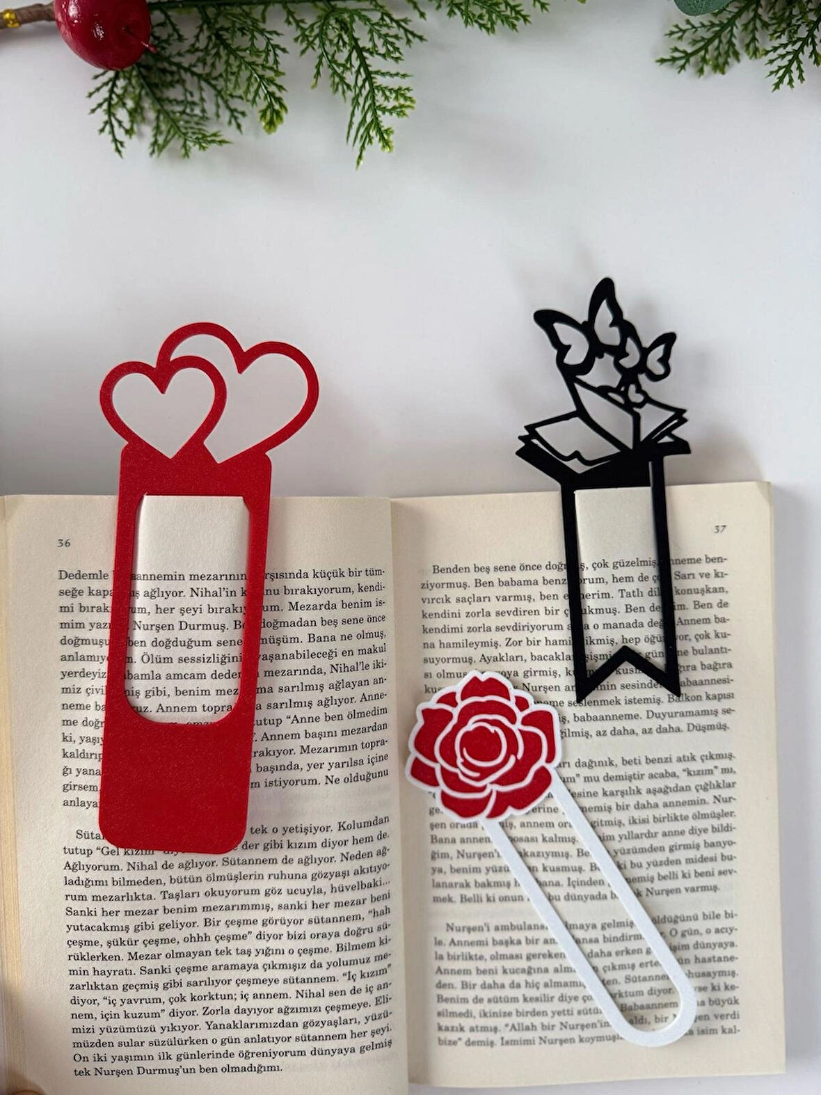Kalpli, Kelebekli ve Gül Desenli Kitap Ayracı Seti – 3’lü Dayanıklı Ayraç