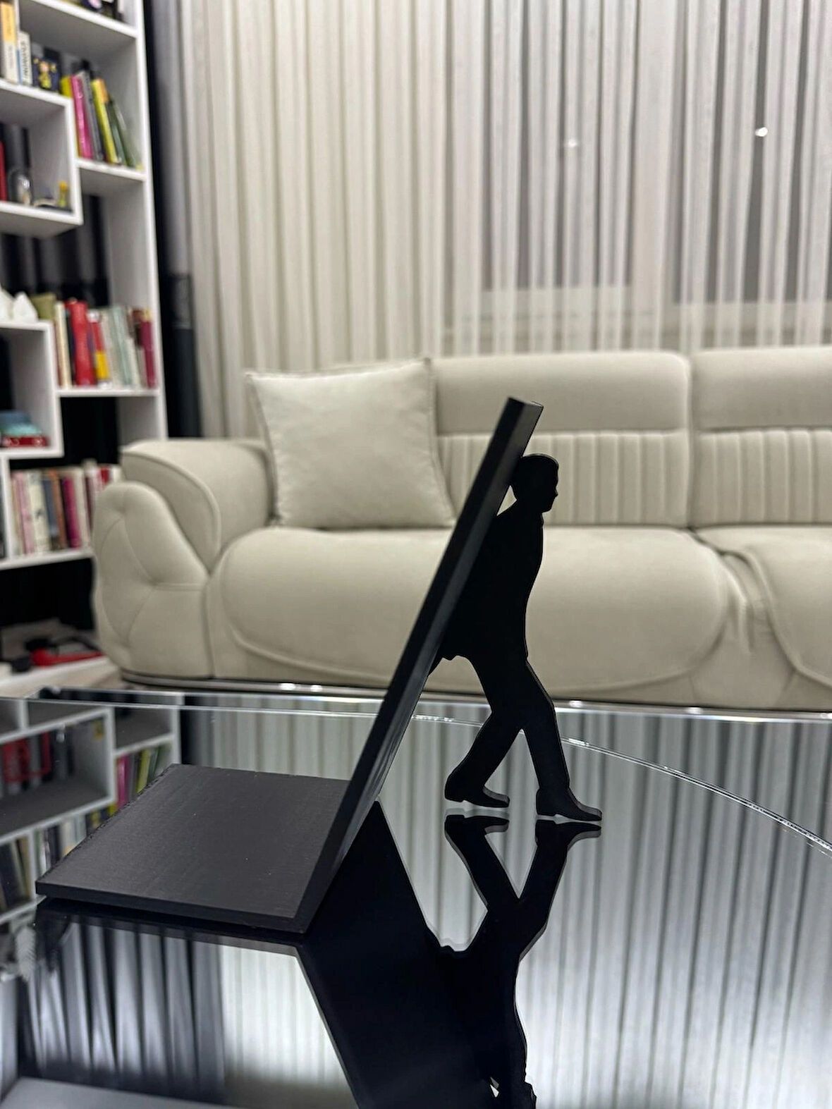 Dekoratif Tek Adam Kitap Tutucu Modeli -Kitap Tutucu-Kitaplık Aksesuarı