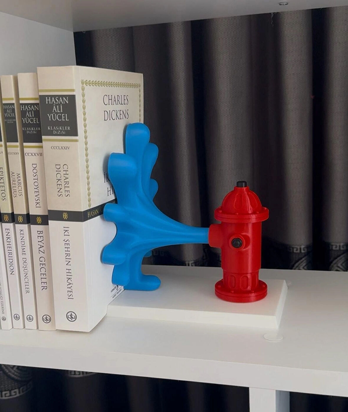 Yangın Musluğu Temalı Kitap Tutucu- Eğlenceli Tasarım-Çocuk odaları için İdeal-Kitaplık Aksesuarı