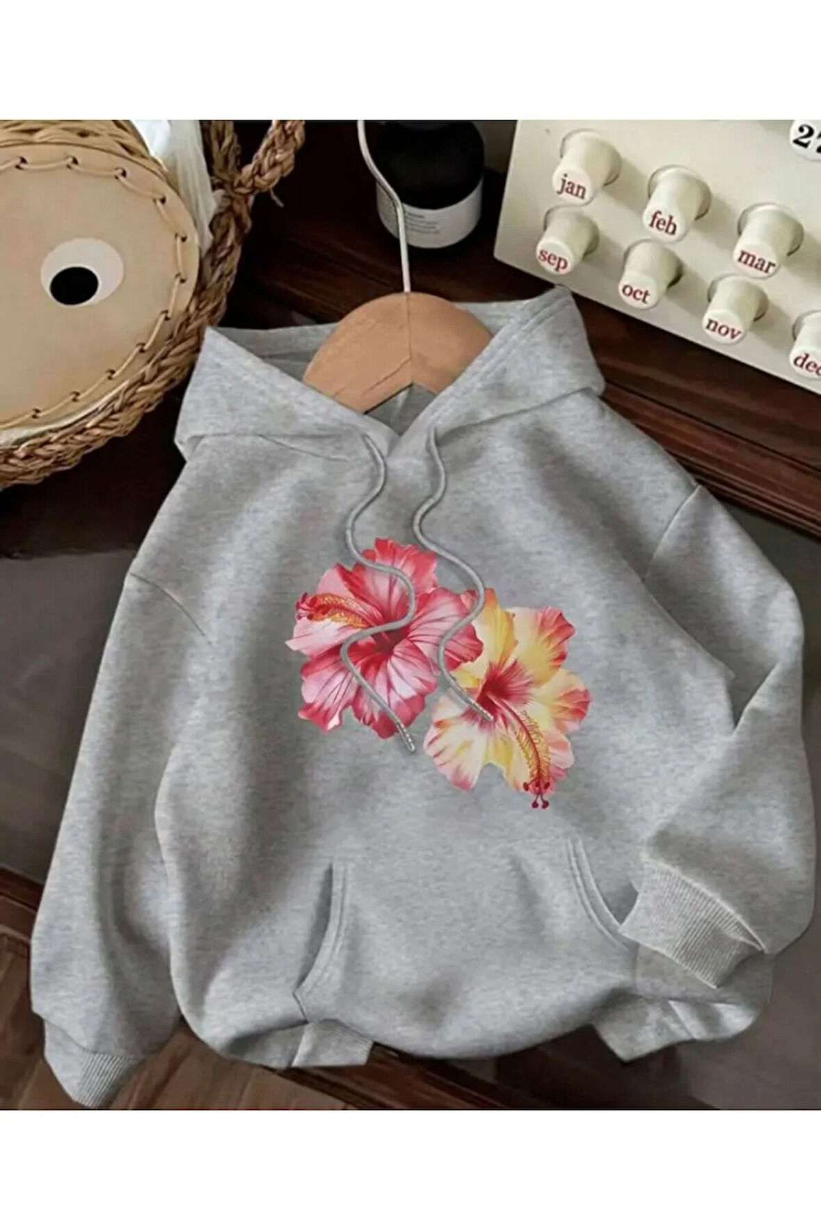 Çiçek Baskılı İçi Polarlı Kapüşonlu Sweatshirt