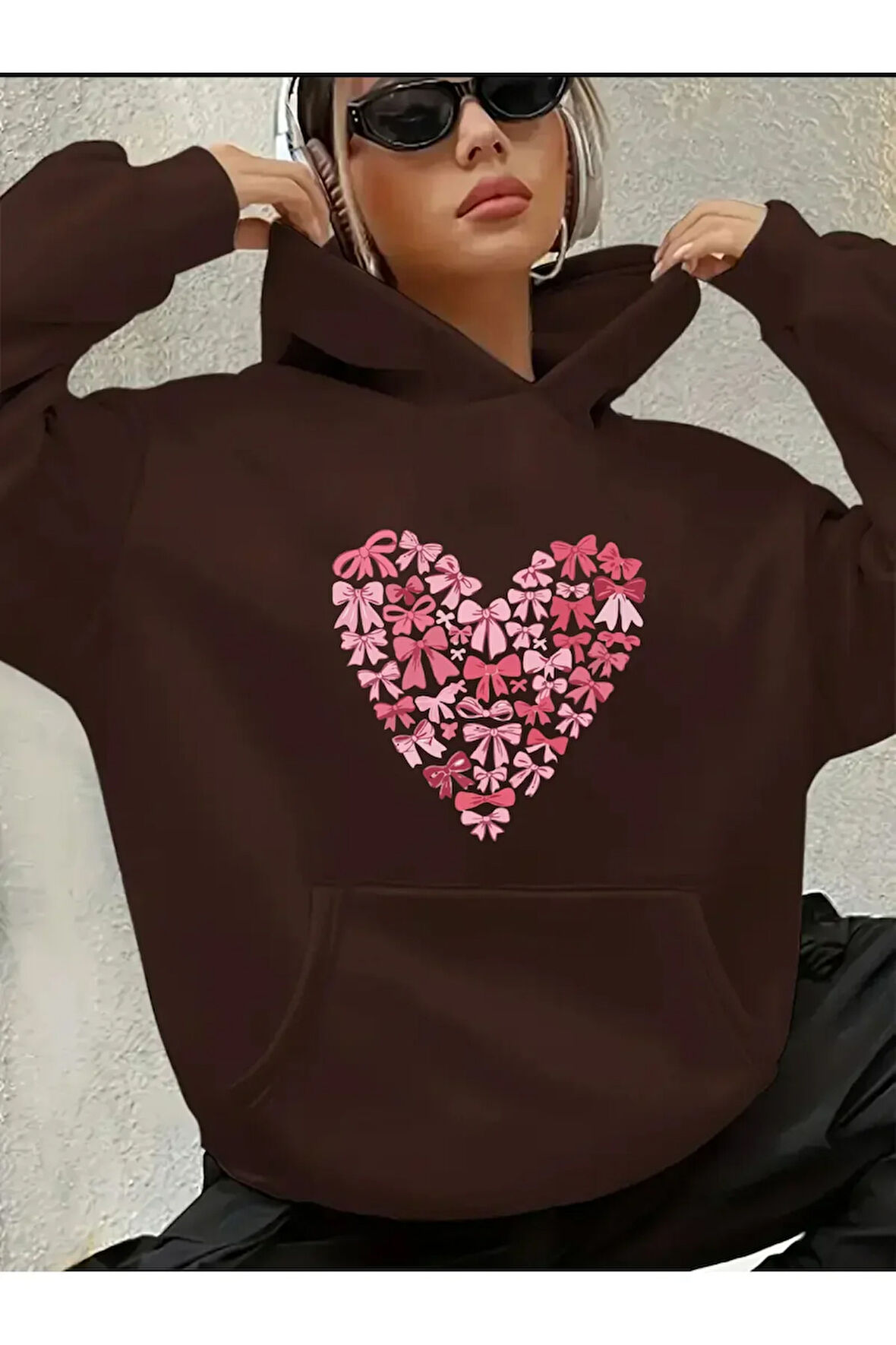 Kalp Fiyonk Baskılı İçi Polarlı Kapüşonlu Sweatshirt