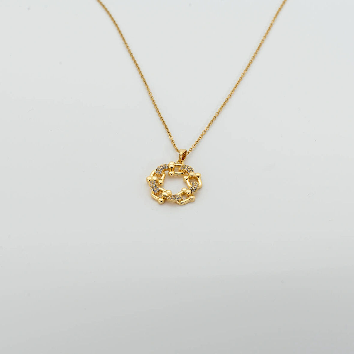 Biem Çiçekli Yuvarlak Çelik Kolye