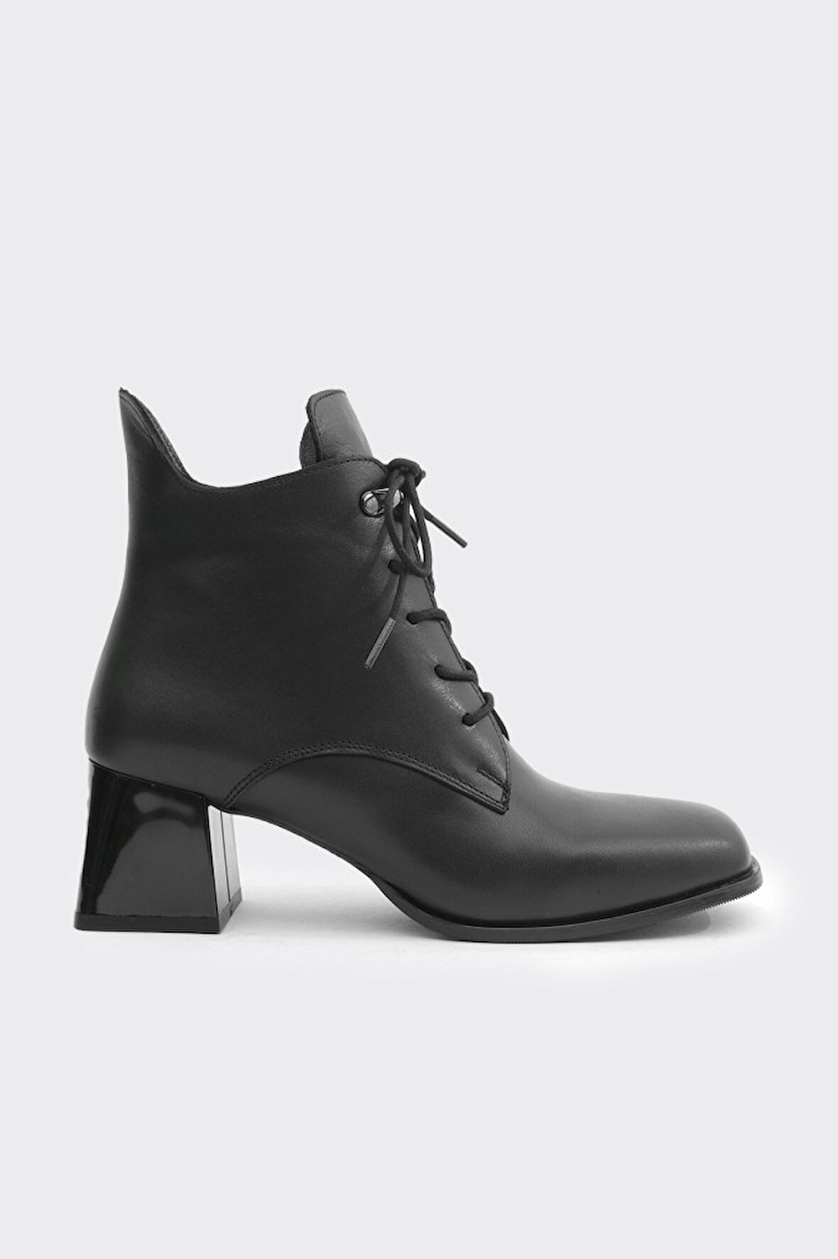 Topuklu Hakiki Deri Fermuarlı Kadın Bot 