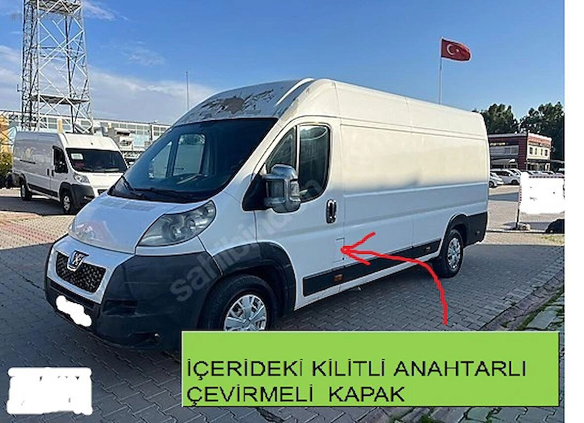 Peugeot  BOXSER Yakıt Mazot Depo Kapağı Anahtarlı Kilitli İç Depo Kapağı Anahtar ve Şifre içinde takılıdır Fiat DUCATO ve Cıtroen JUMPER aynıdır Kaliteli Yan Sanayi Türk Malıdır