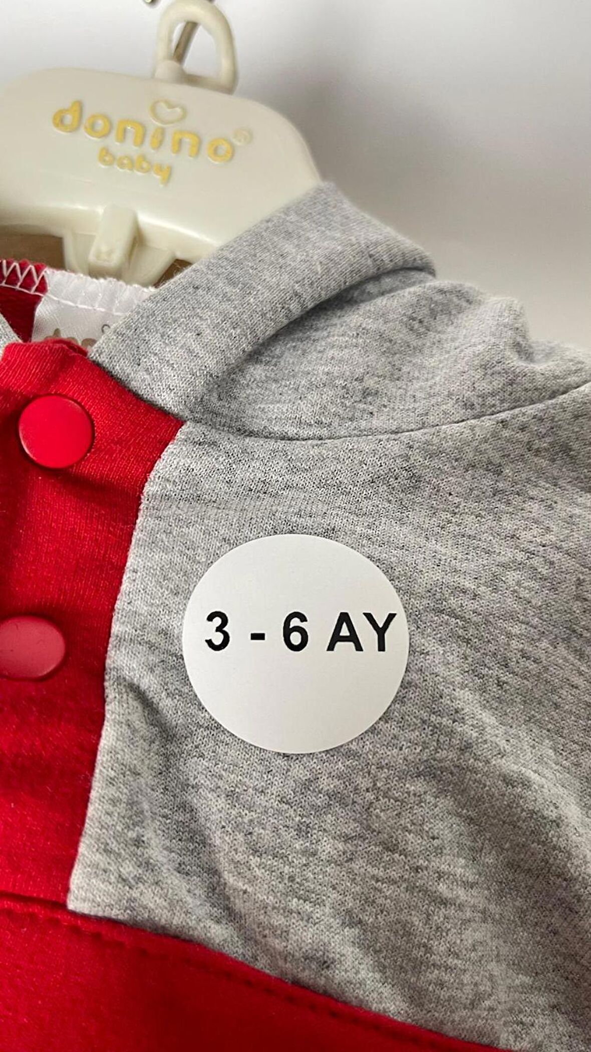 3-6 Ay Yazılı Beden Etiketi Yuvarlak Yapışkanlı 3x3 cm 150 Adet
