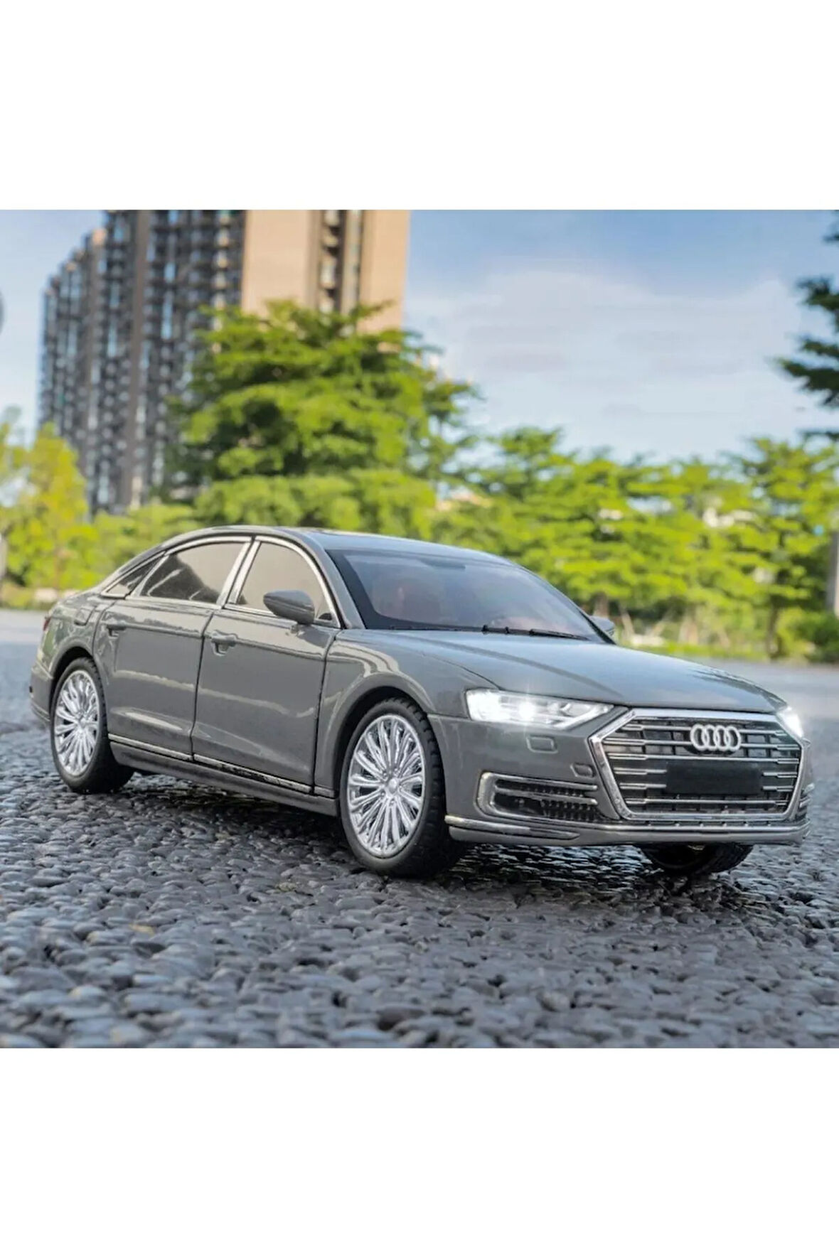 Audi A8 Araba Audi A8 Long Quattro 1:24 Diecast Metal Model Araba Koleksiyon Araba Sesli Işıklı