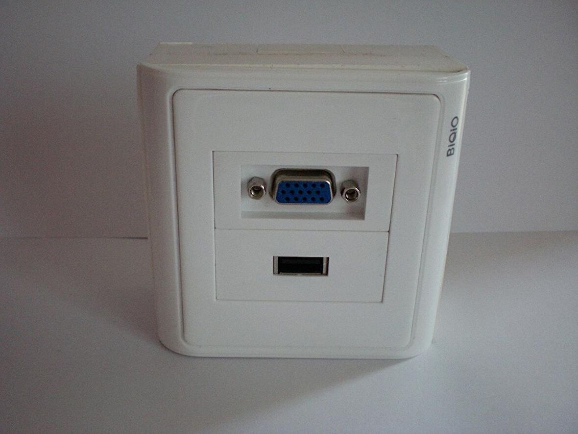 Vga+Usb Duvar Prizi