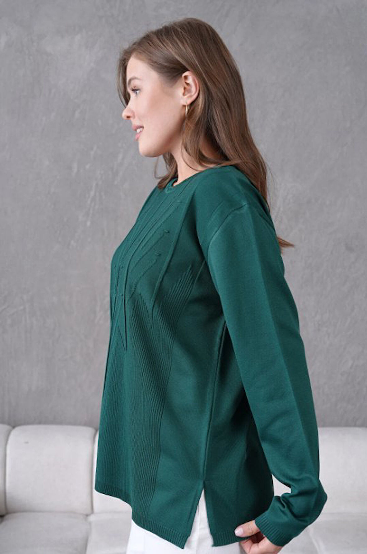 Kadın Minimal Çizgi Kabartmalı Triko Kazak