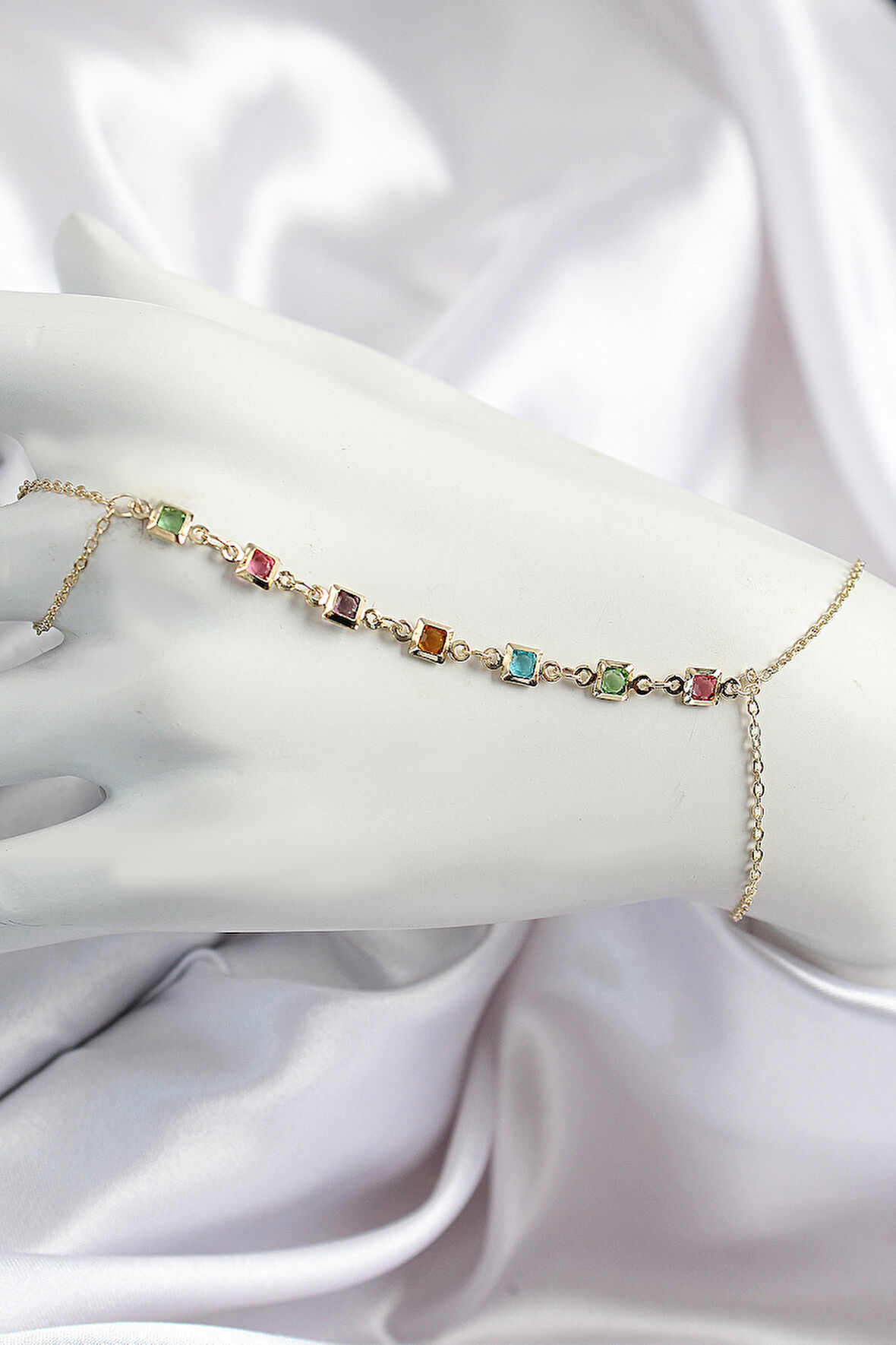 Pirinç Renkli Kare Zirkon Taşlı Y Model Gold Renk Kadın Şahmeran - TJ-SN682