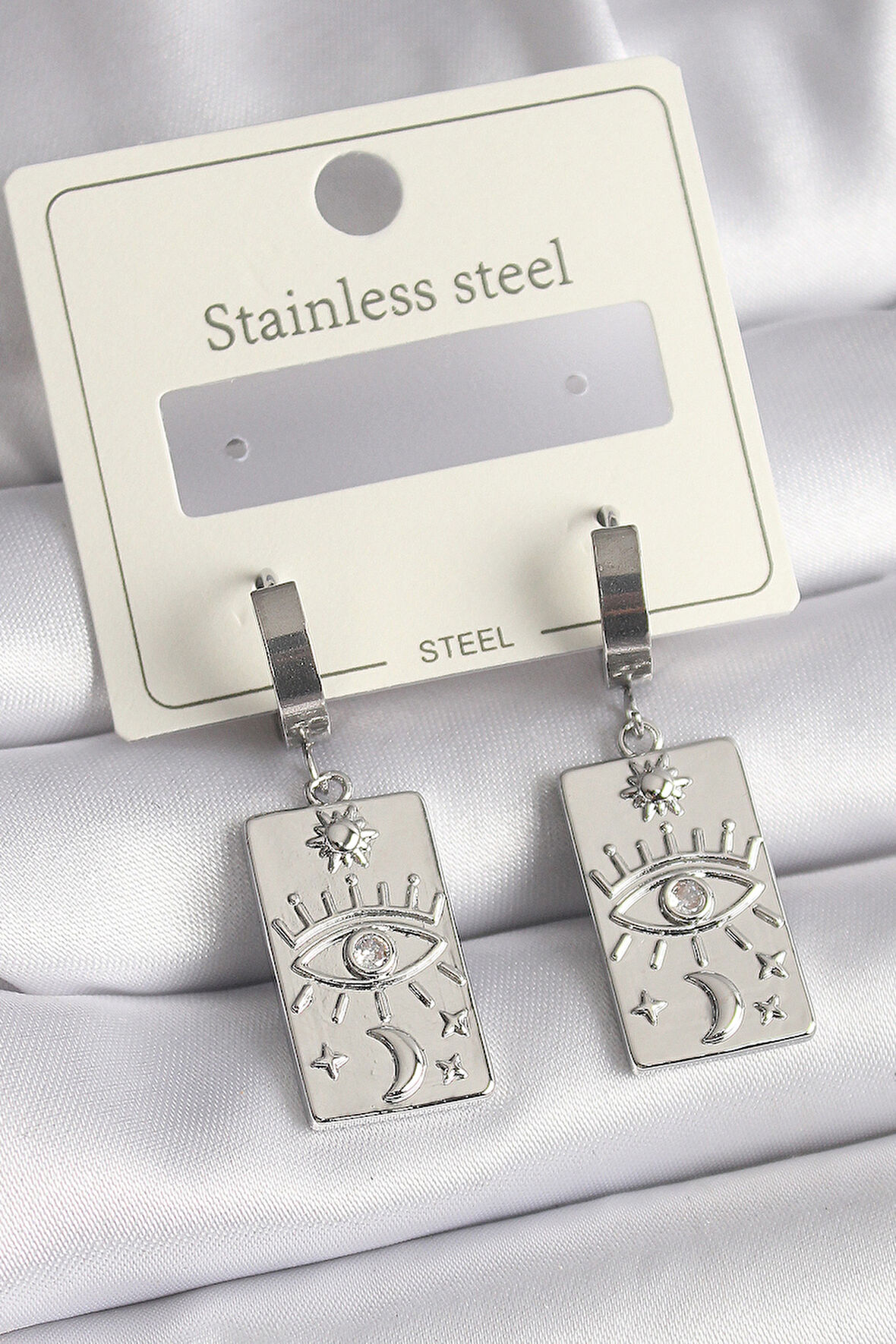 316L Çelik Gümüş Renk Zirkon Taşlı Göz İşleme Detaylı Plaka Model Kadın Küpe - TJ-BKP9699